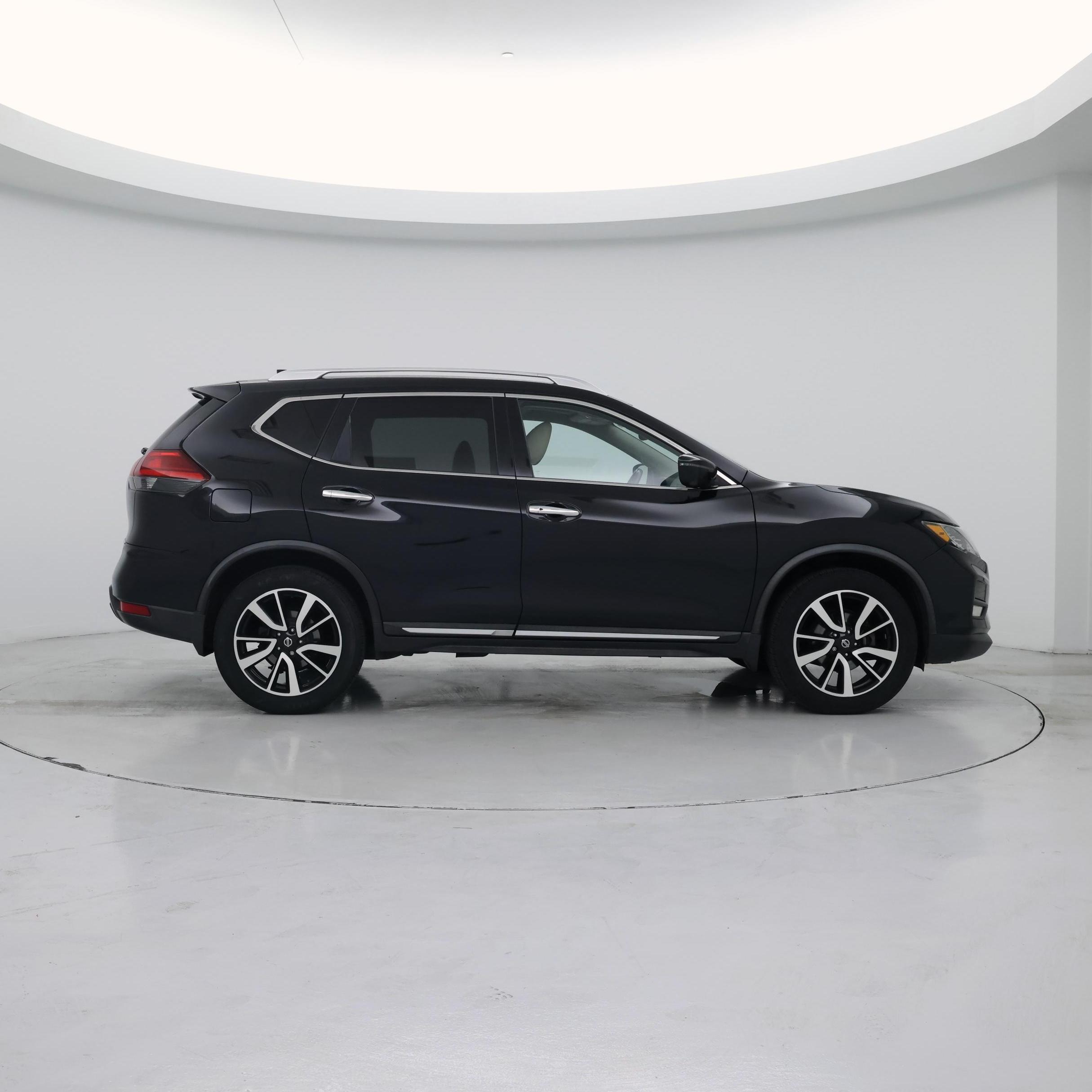 Thumbnail: 2017 Nissan Rogue - 7