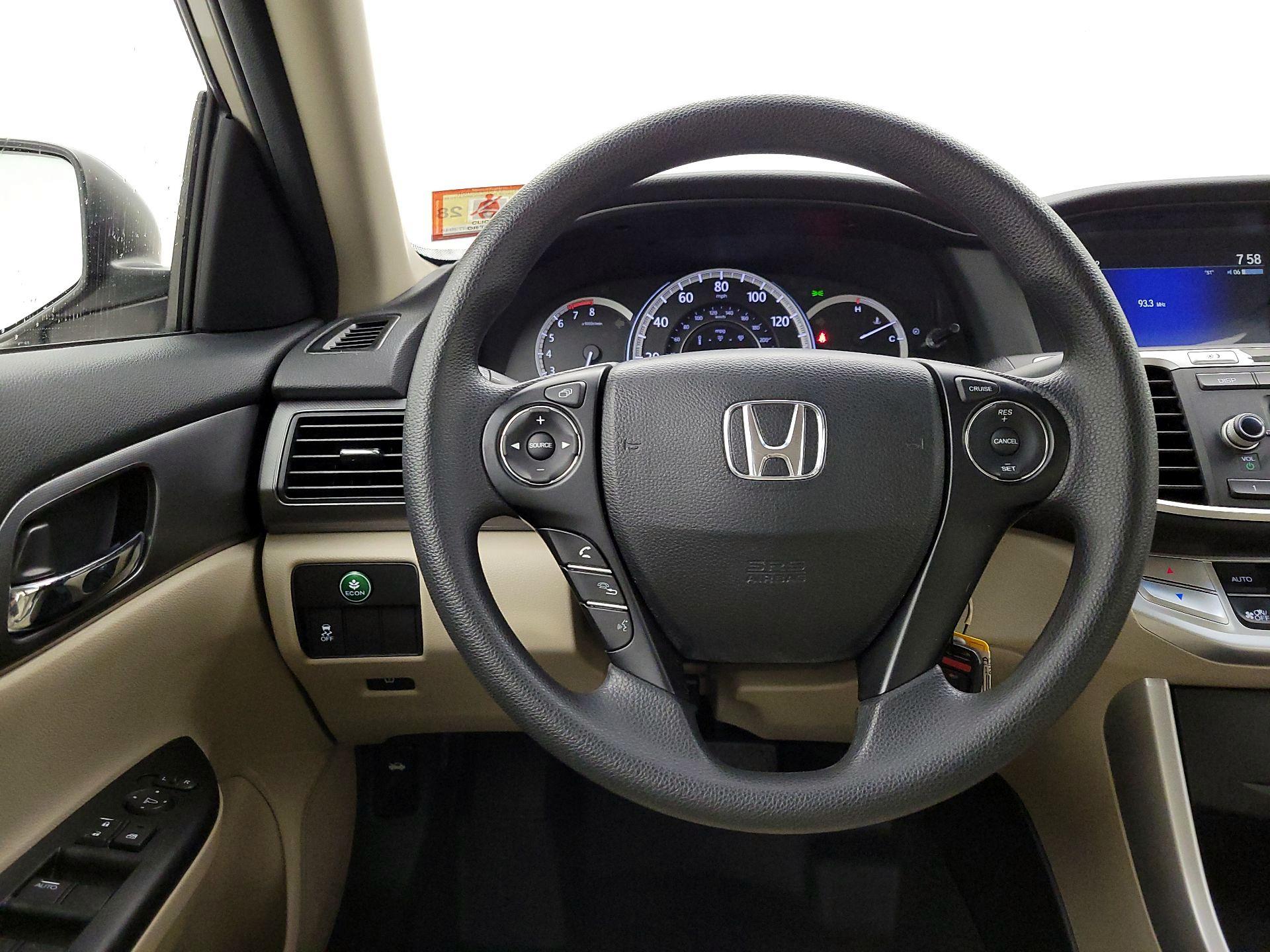 Thumbnail: 2015 Honda Accord - 10