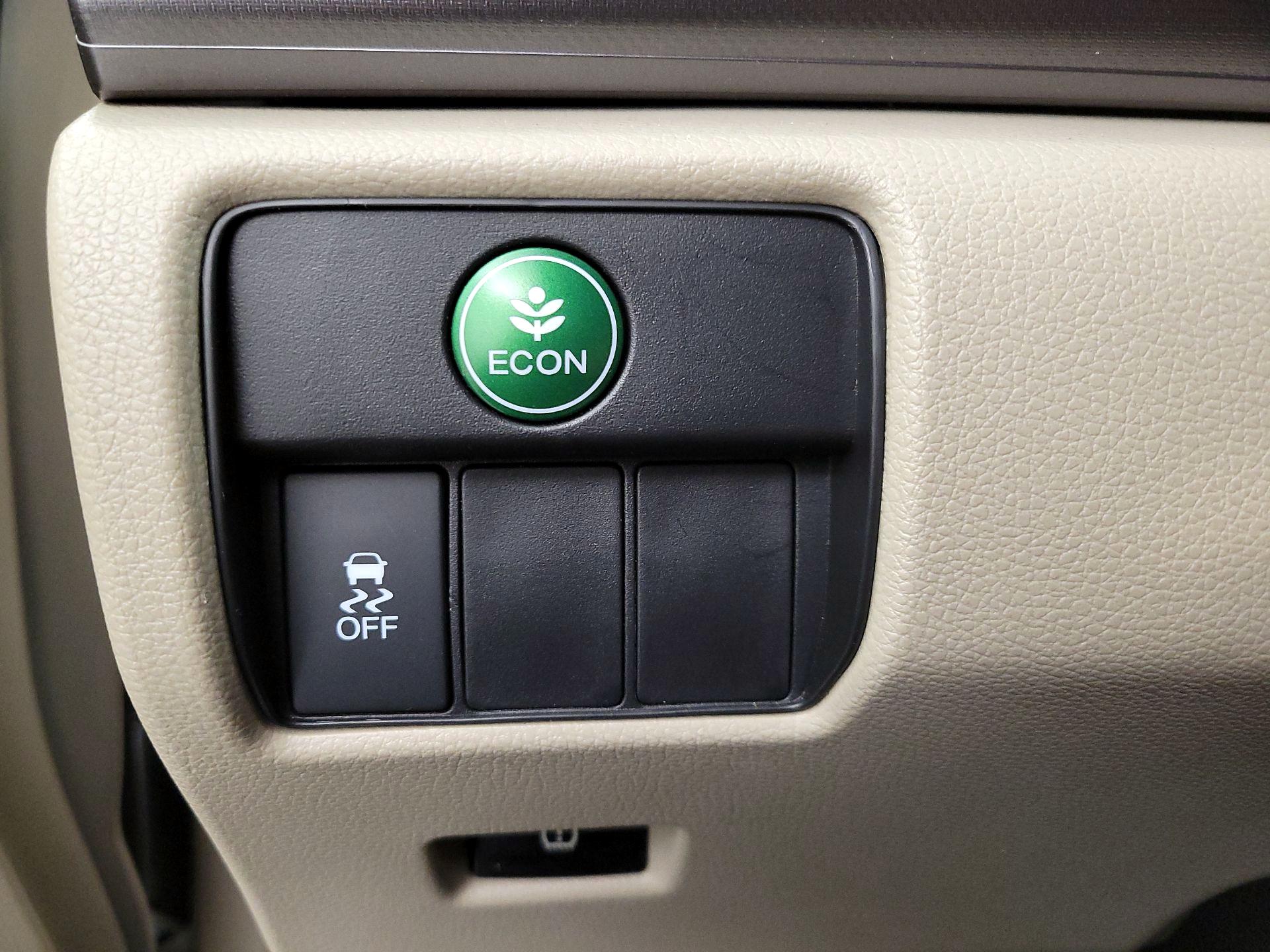 Thumbnail: 2015 Honda Accord - 13