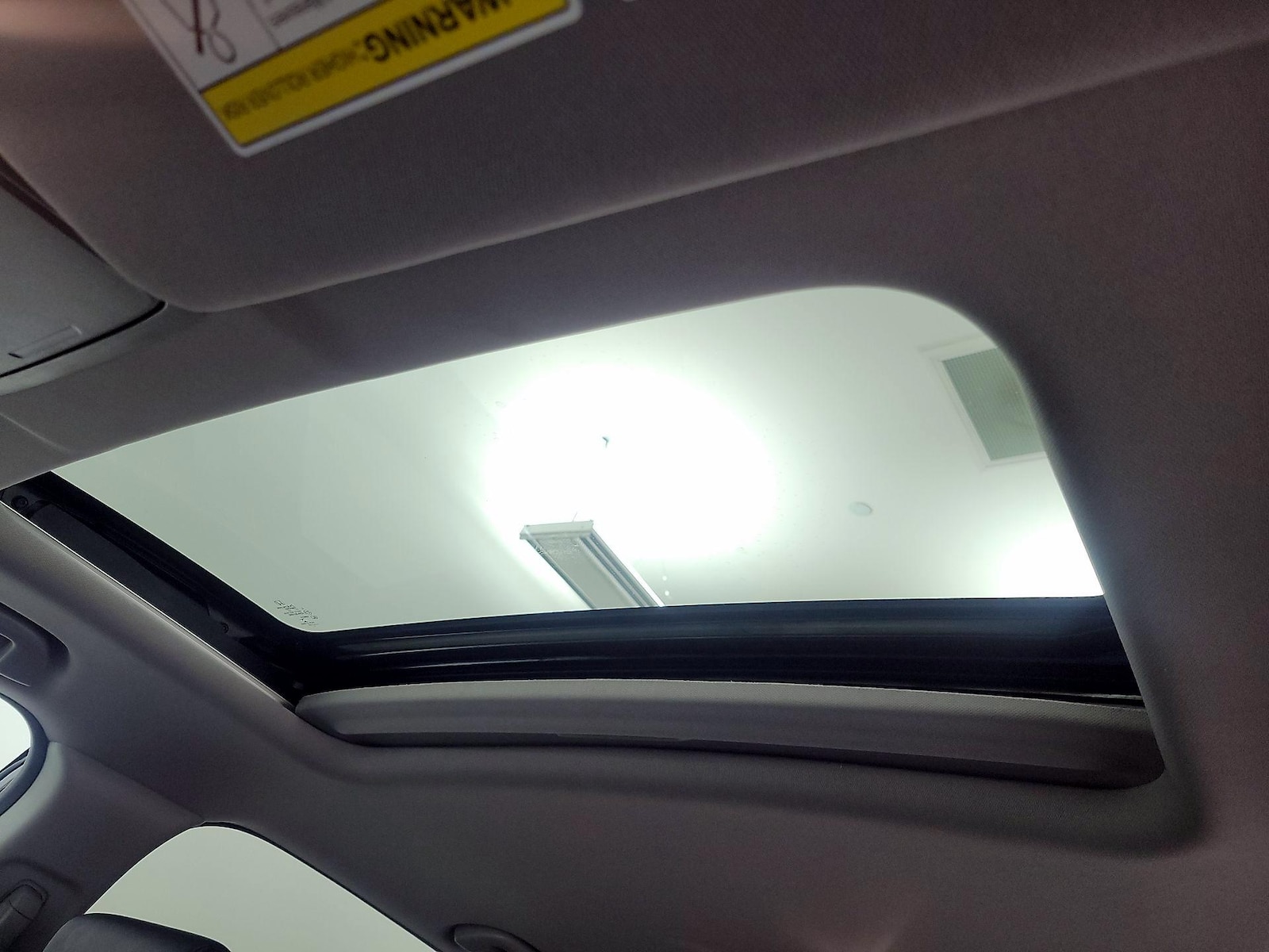 Sunroof(s) & Overhead Airbags