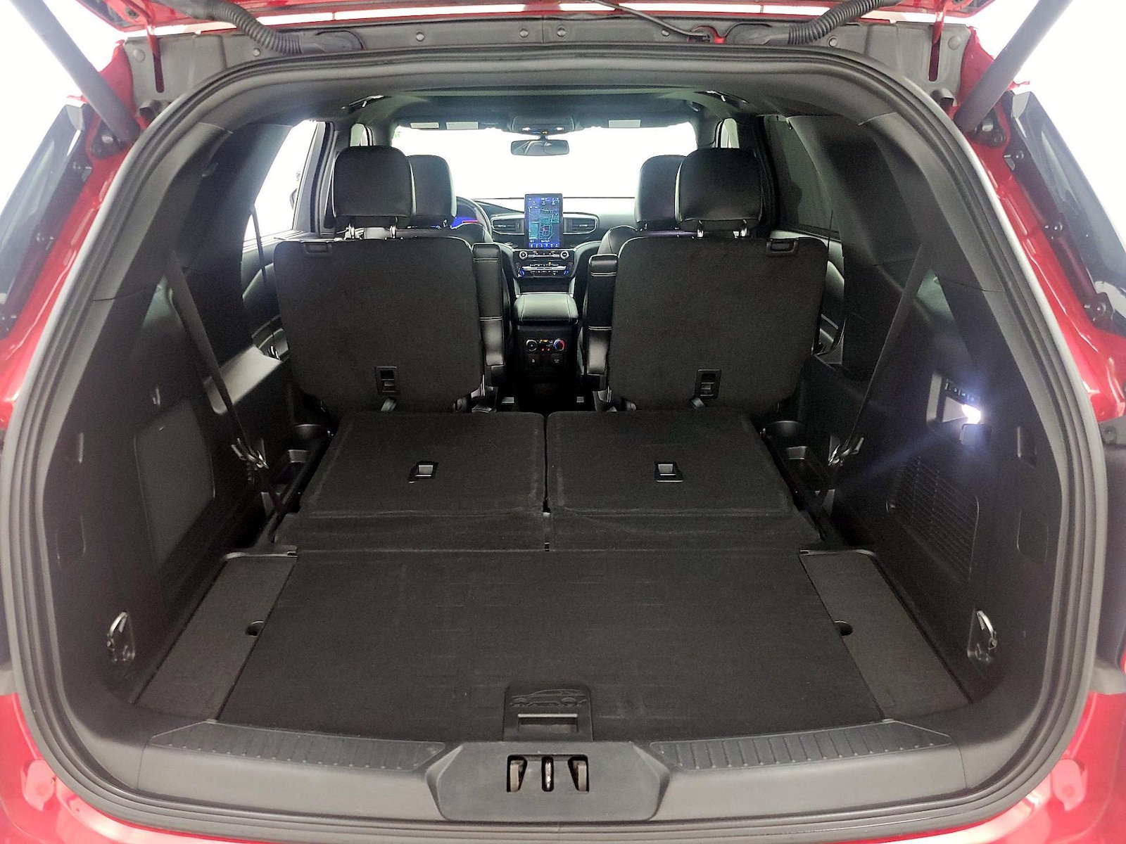 2023 Ford Explorer ST - Photo 25