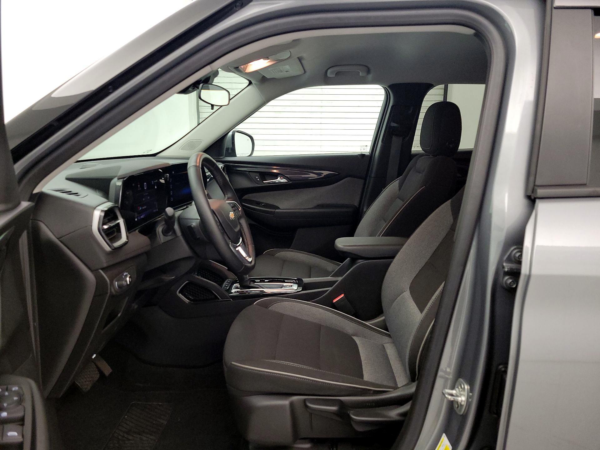 Thumbnail: 2024 Chevrolet TrailBlazer - 11