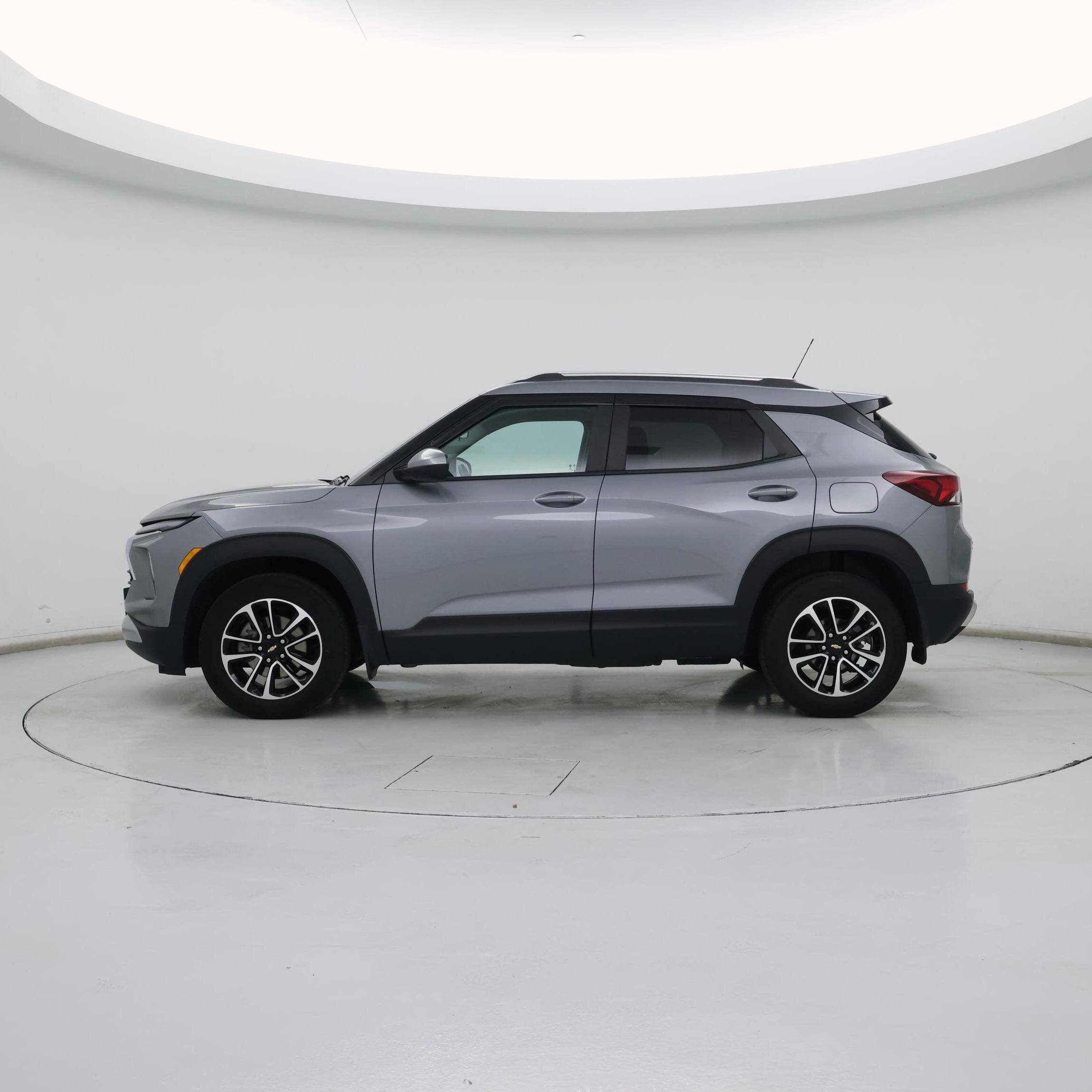Thumbnail: 2024 Chevrolet TrailBlazer - 3