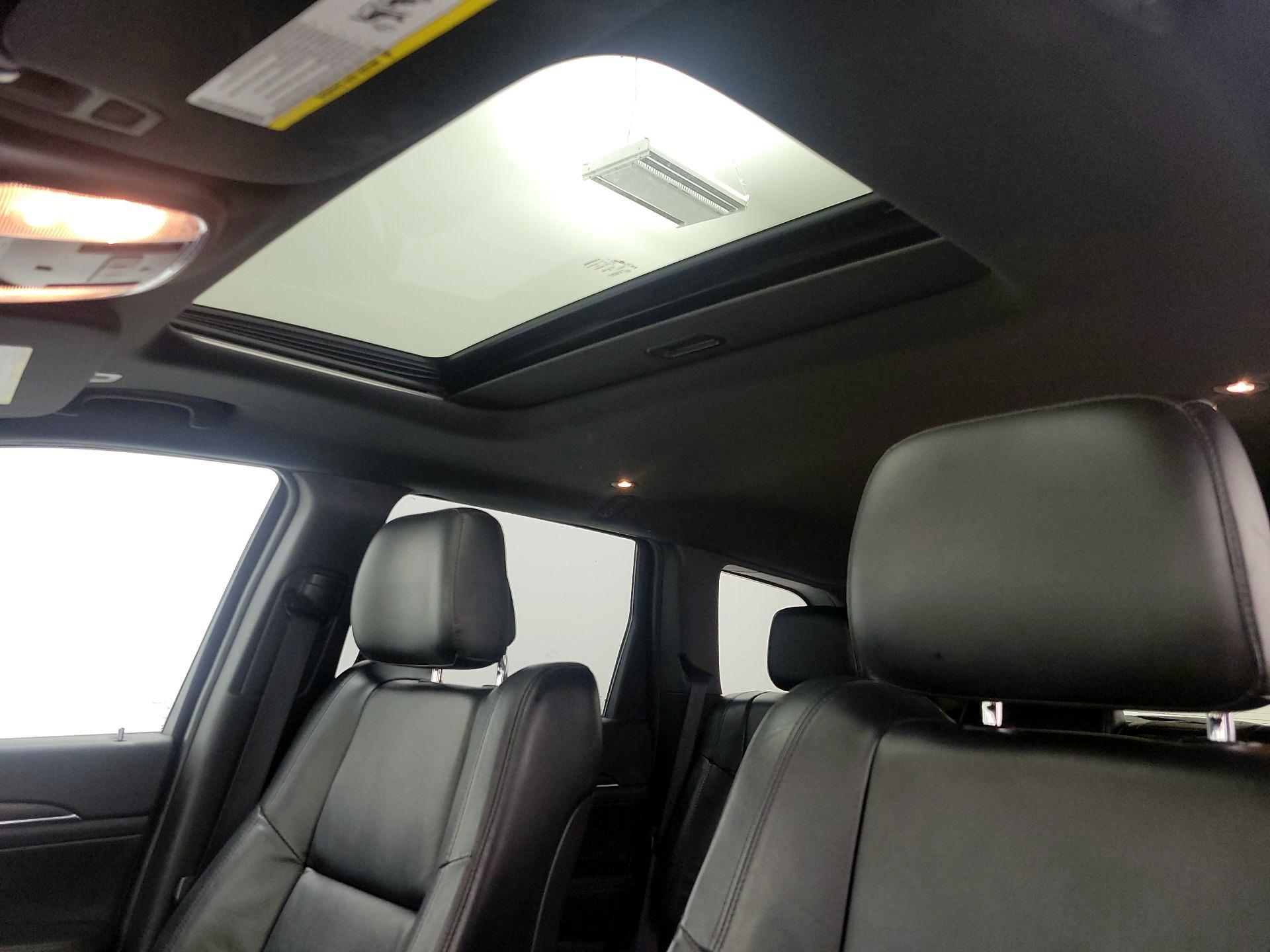 Thumbnail: 2018 Jeep Grand Cherokee - 20