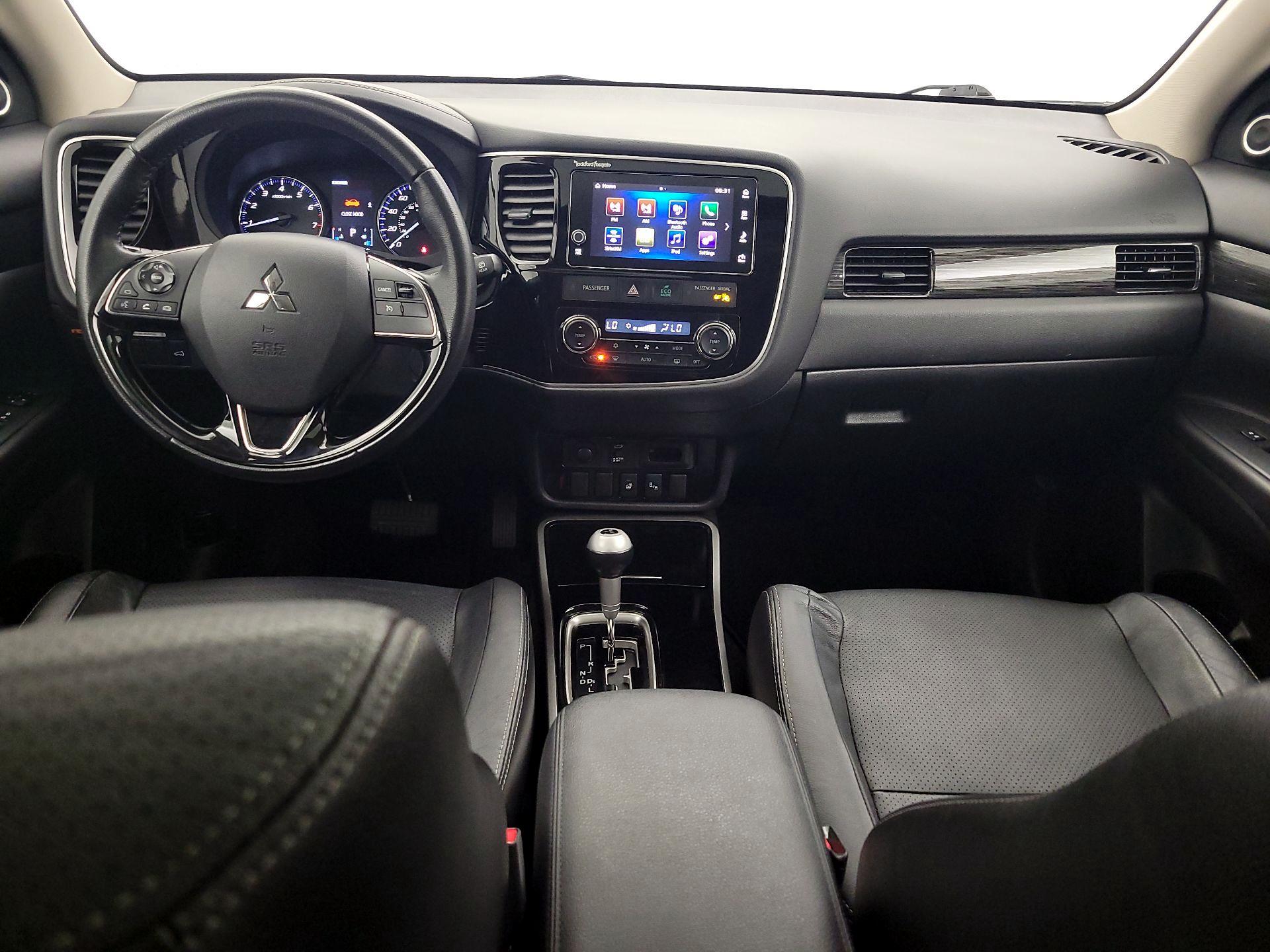 Thumbnail: 2018 Mitsubishi Outlander - 9
