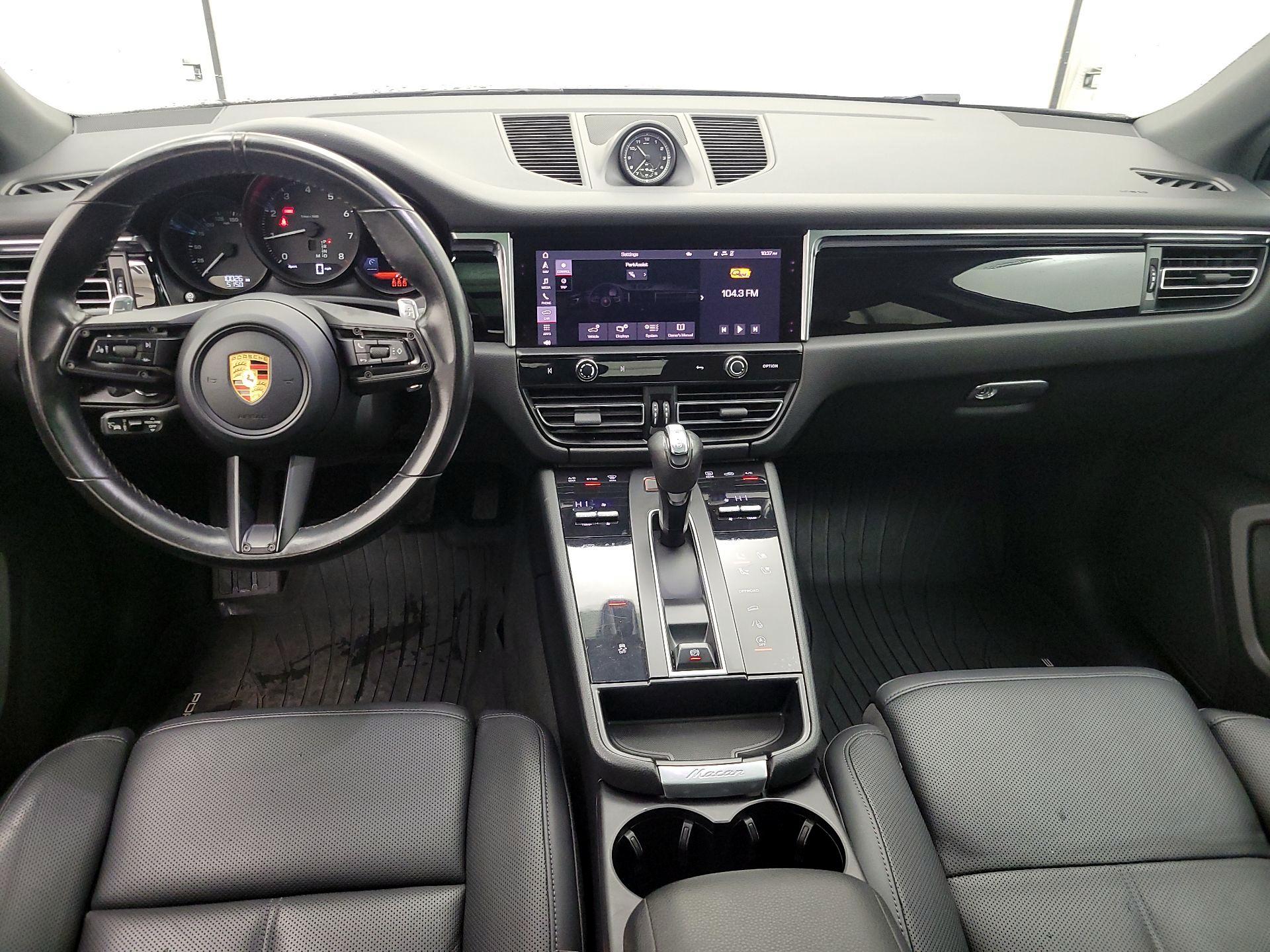 Thumbnail: 2023 Porsche Macan - 9