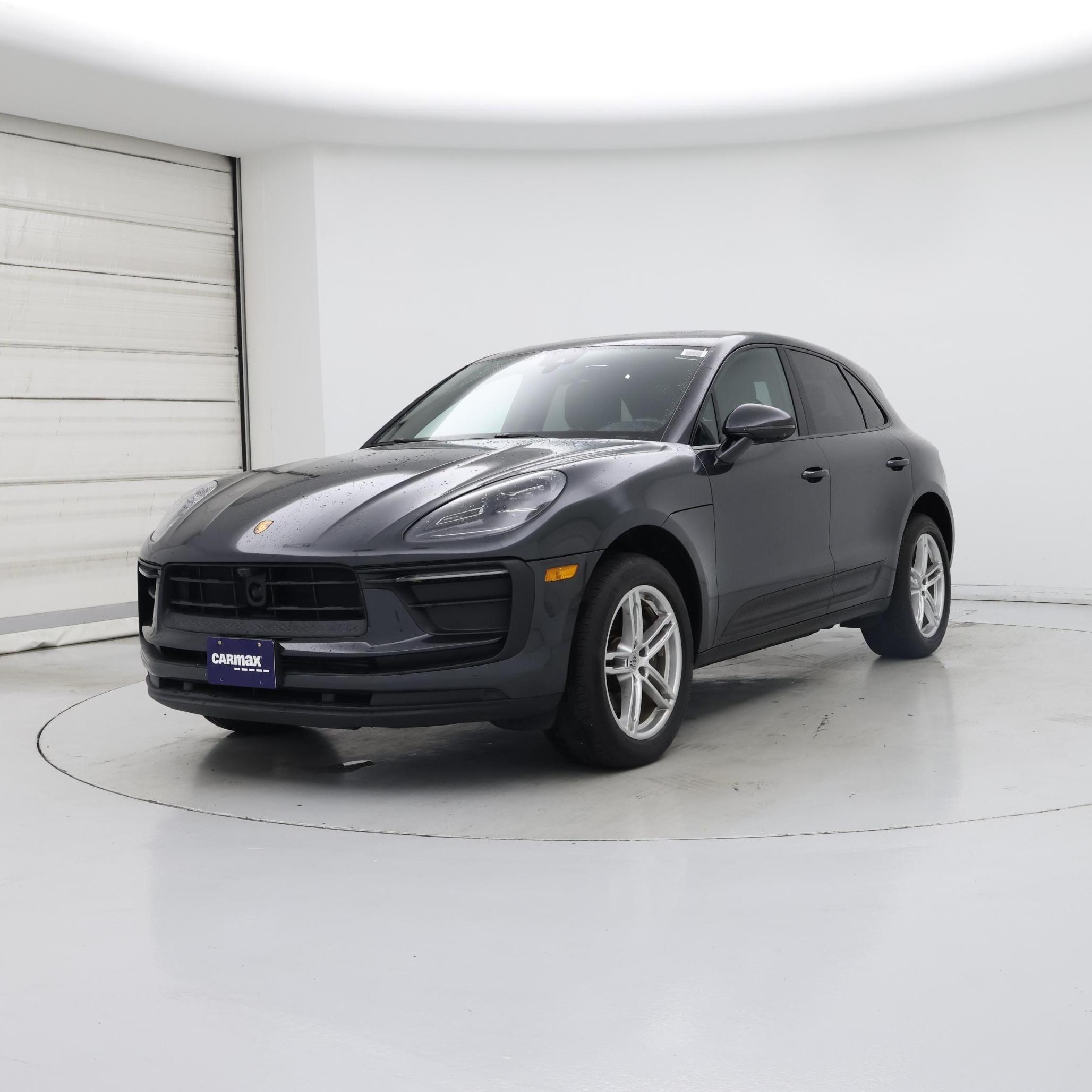 Thumbnail: 2023 Porsche Macan - 4