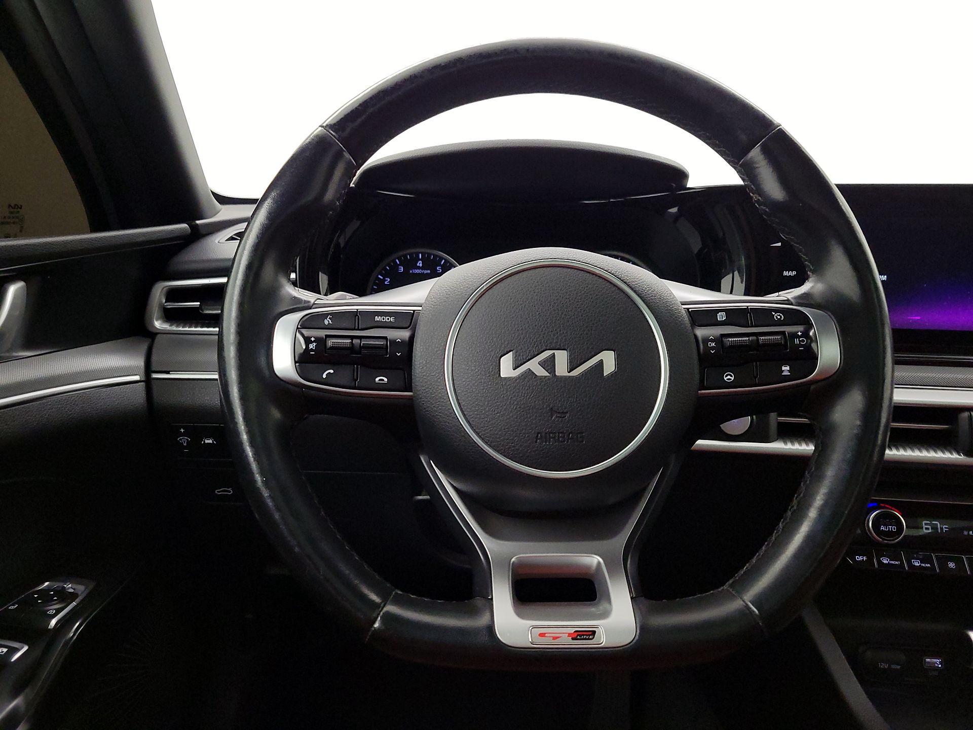 Thumbnail: 2022 Kia K5 - 10