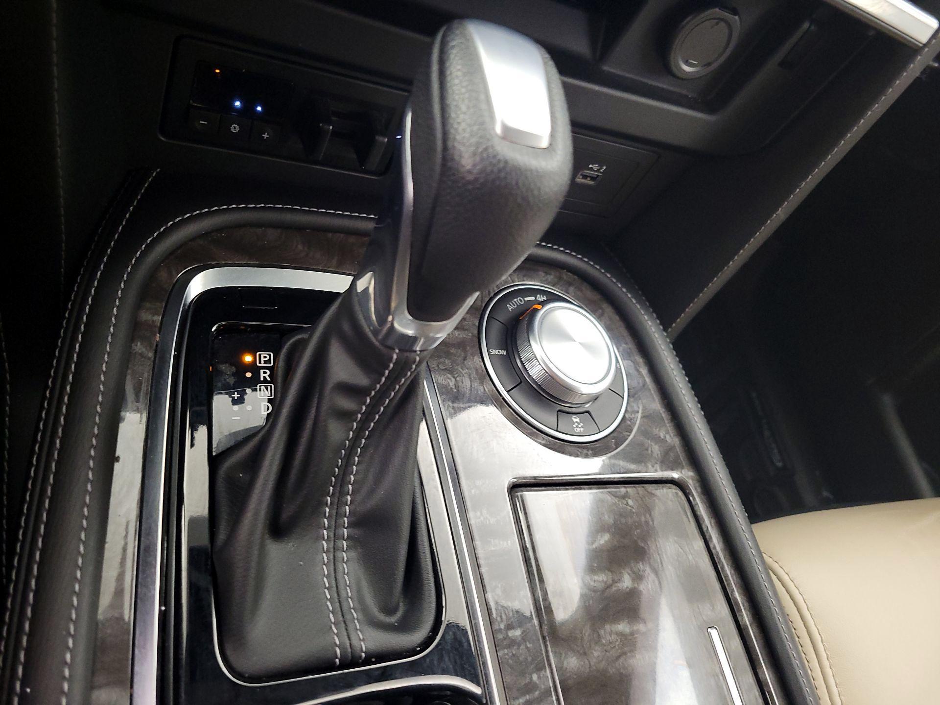 Thumbnail: 2021 Nissan Armada - 18