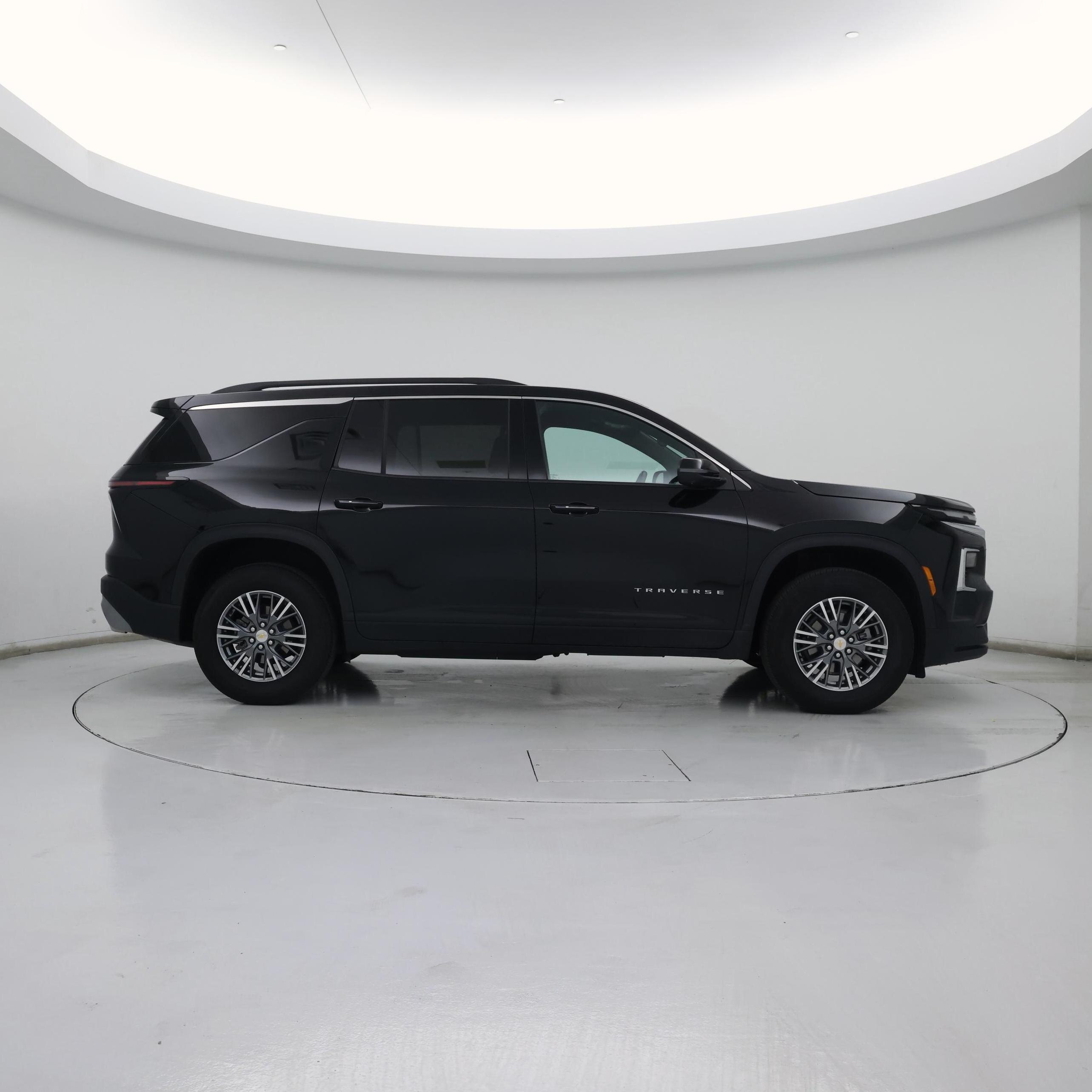 Thumbnail: 2025 Chevrolet Traverse - 7