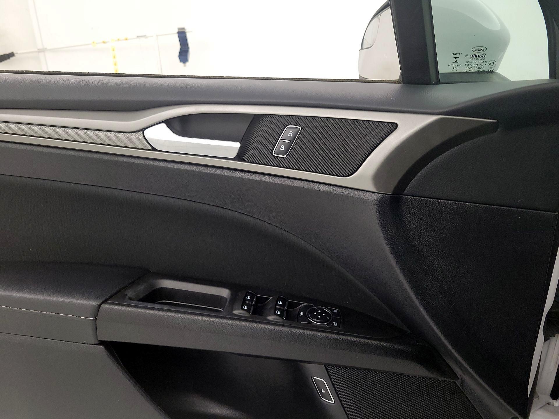 Thumbnail: 2018 Ford Fusion - 12