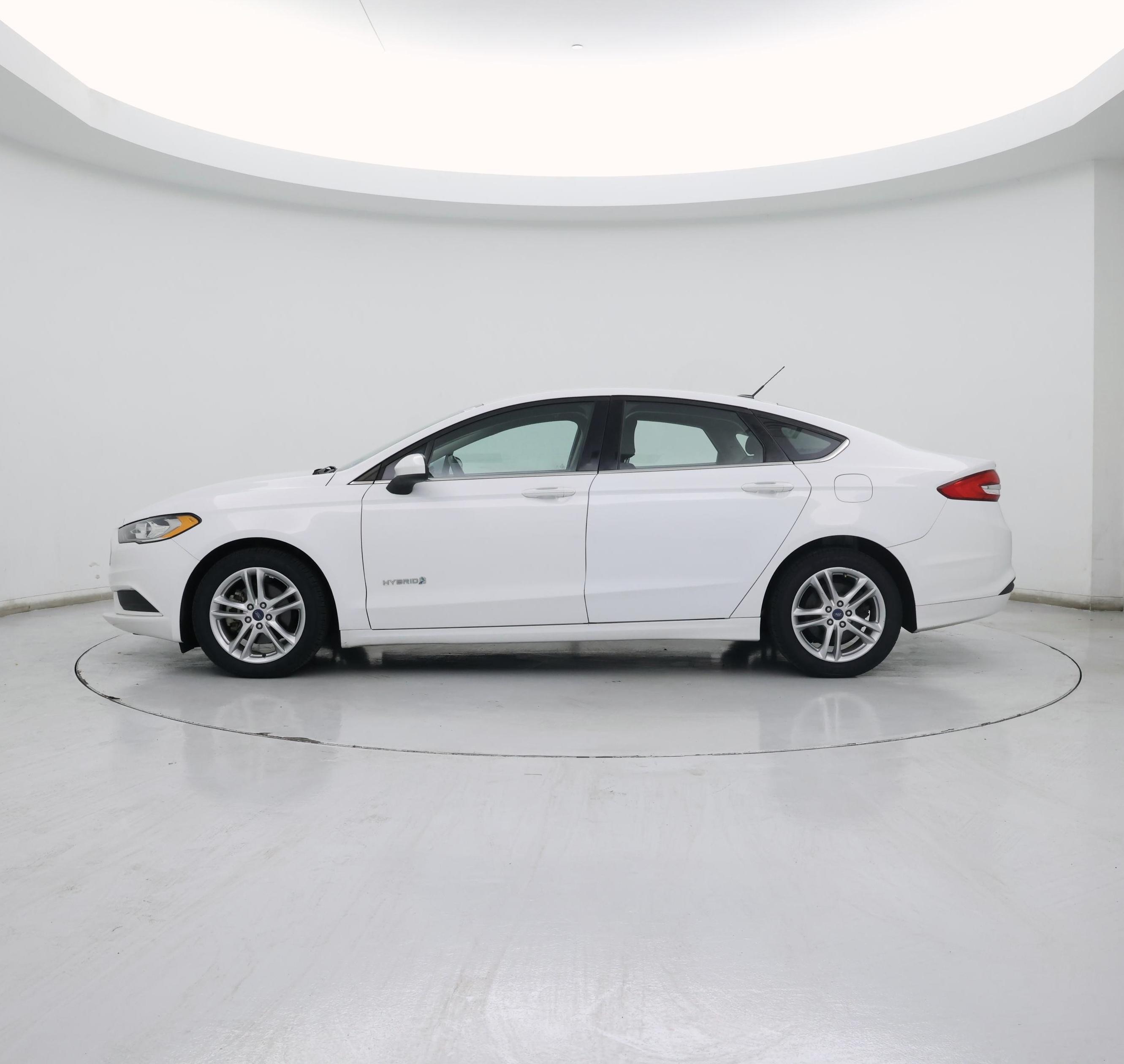 Thumbnail: 2018 Ford Fusion - 3