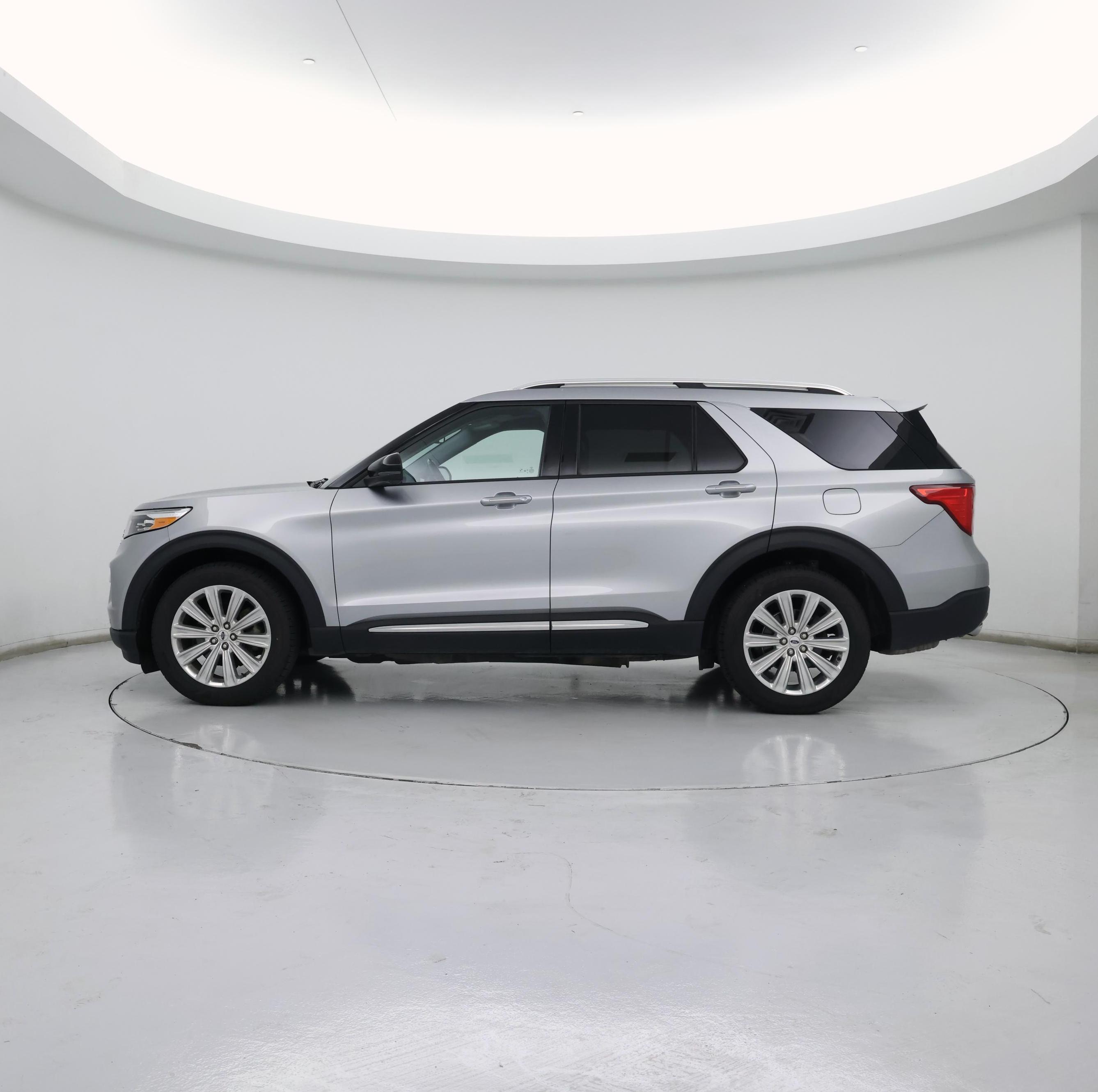 Thumbnail: 2021 Ford Explorer - 3