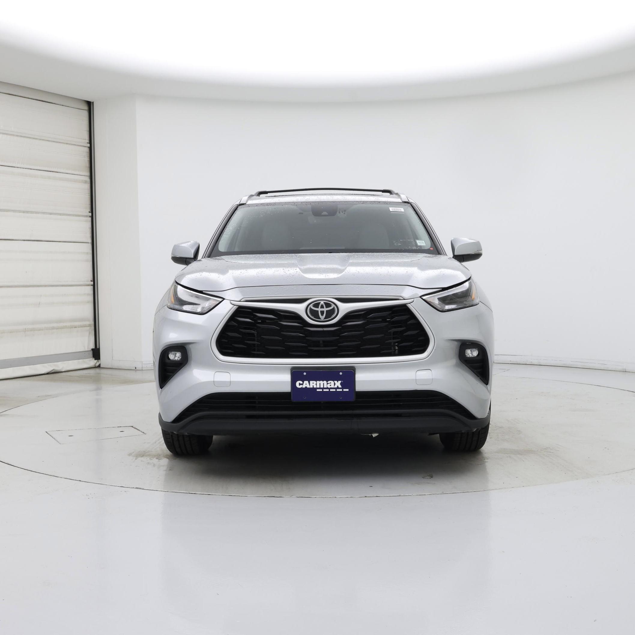 Thumbnail: 2023 Toyota Highlander - 5