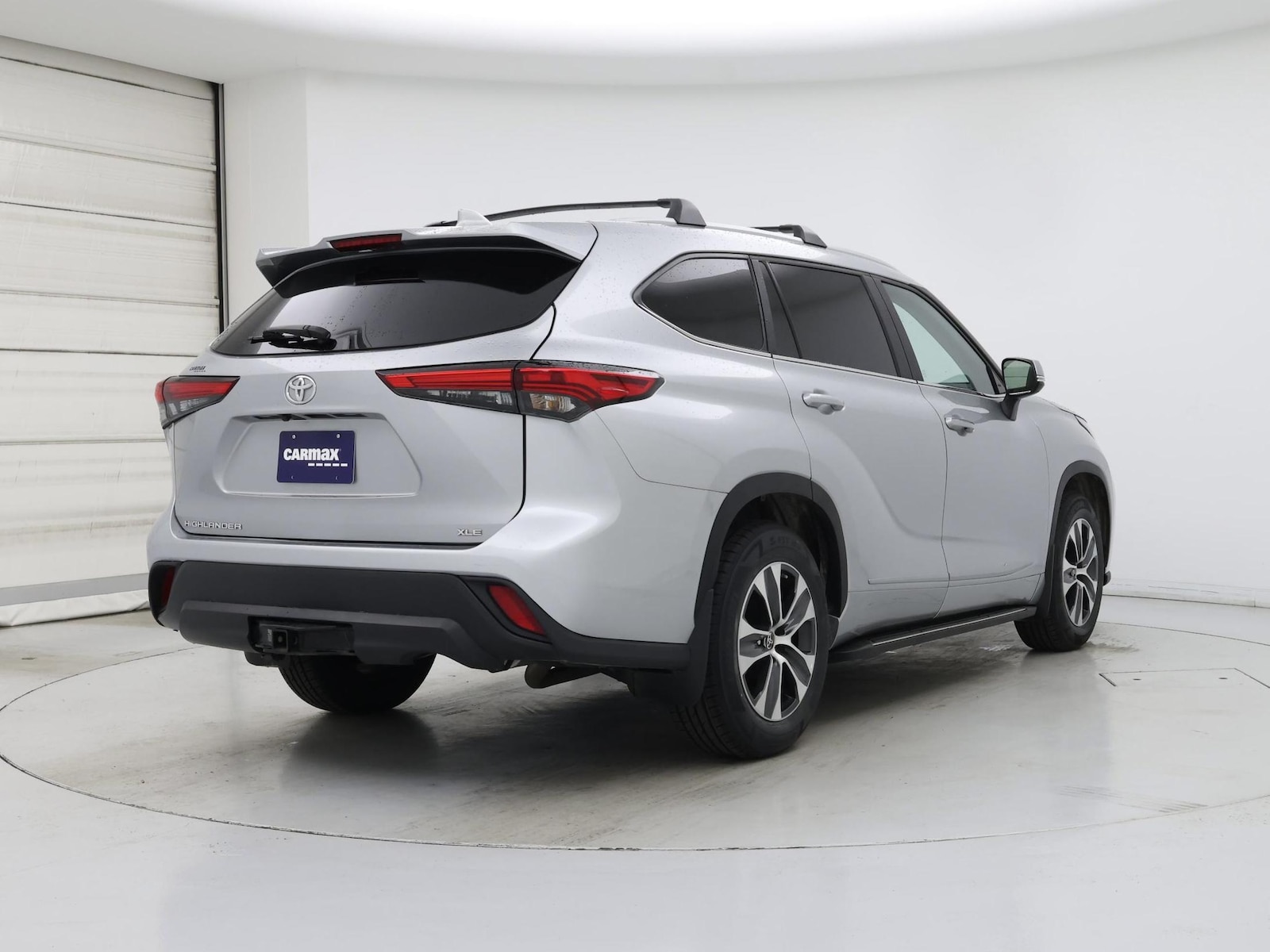 2023 Toyota Highlander XLE - Photo 9