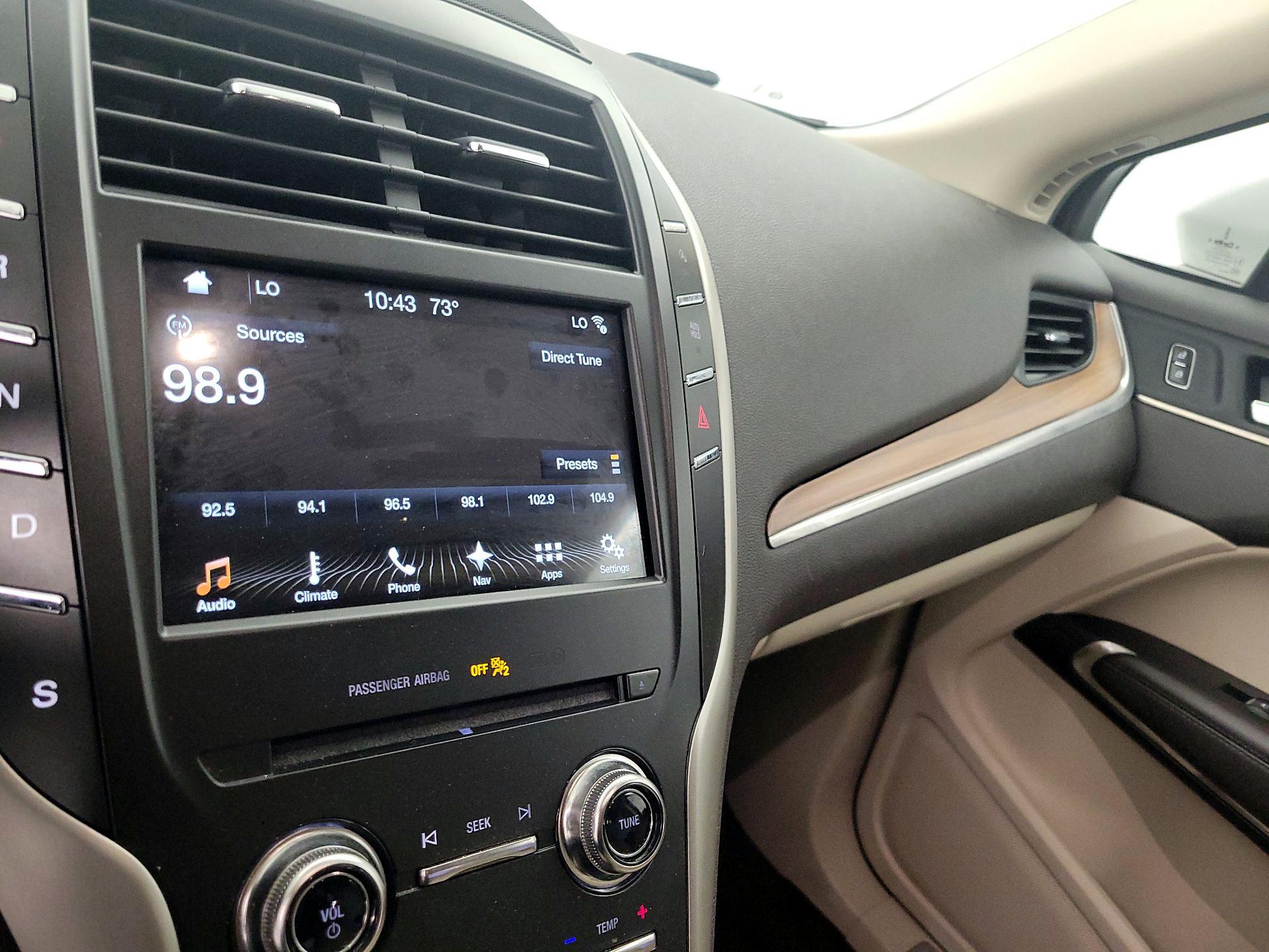 Thumbnail: 2017 Lincoln MKC - 15