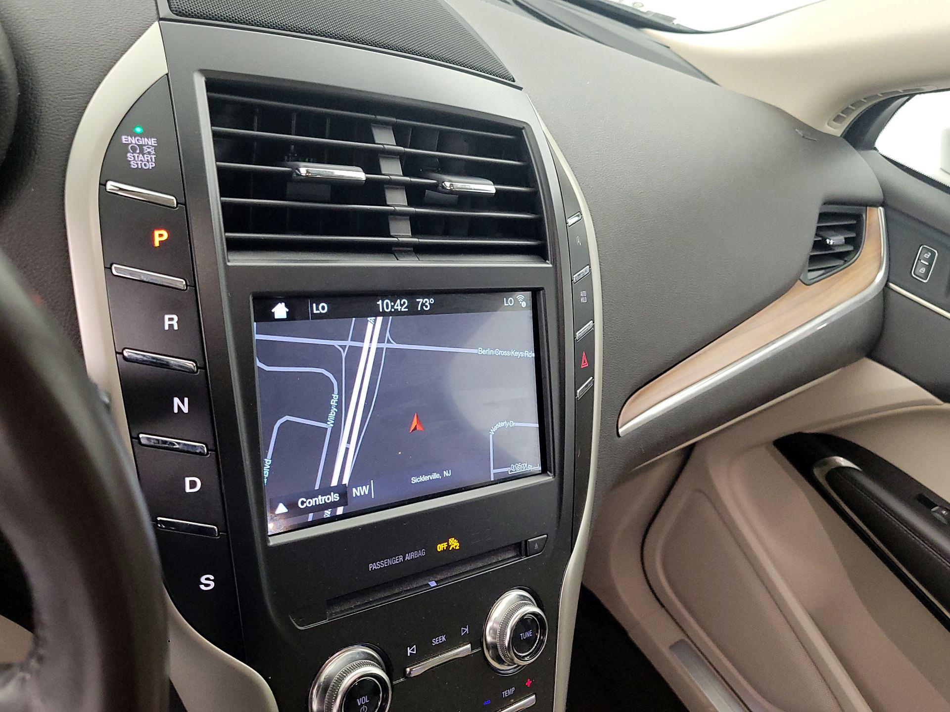 Thumbnail: 2017 Lincoln MKC - 17