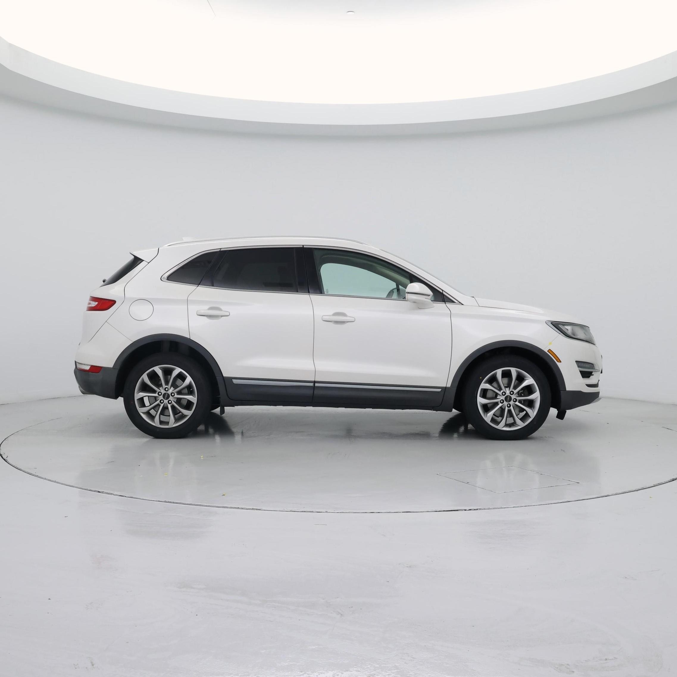 Thumbnail: 2017 Lincoln MKC - 7