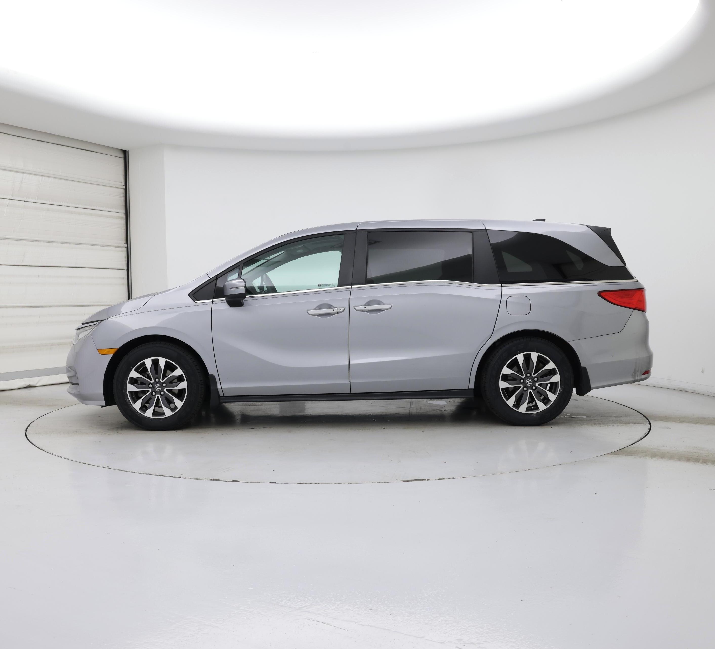 Thumbnail: 2024 Honda Odyssey - 3