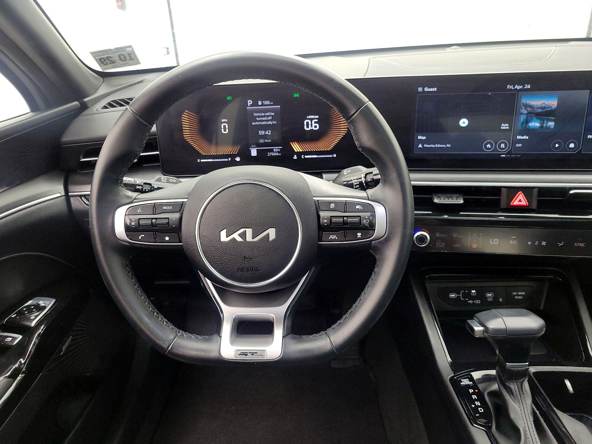 Thumbnail: 2025 Kia K5 - 10