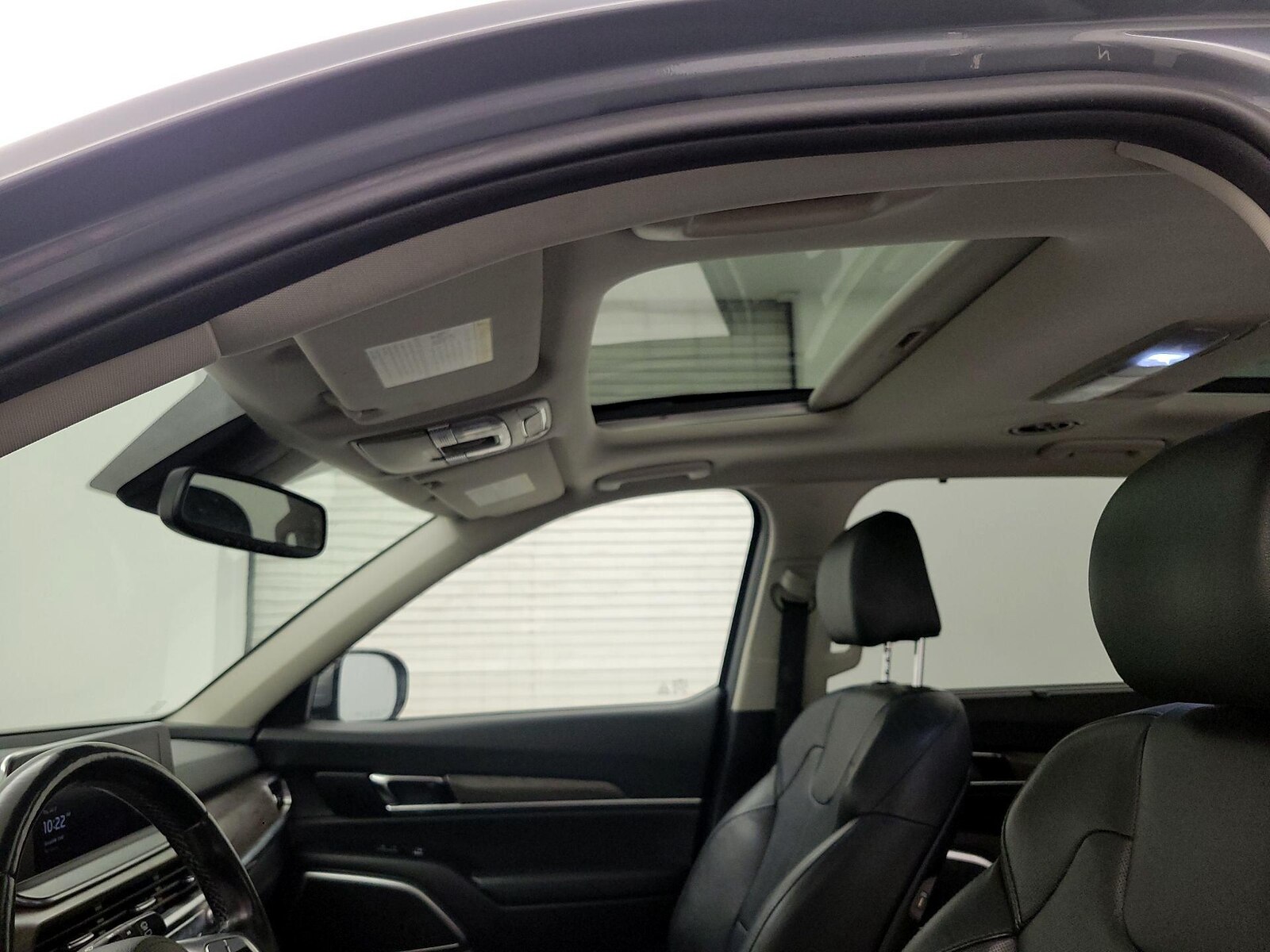 Sunroof(s) & Skylight(s)