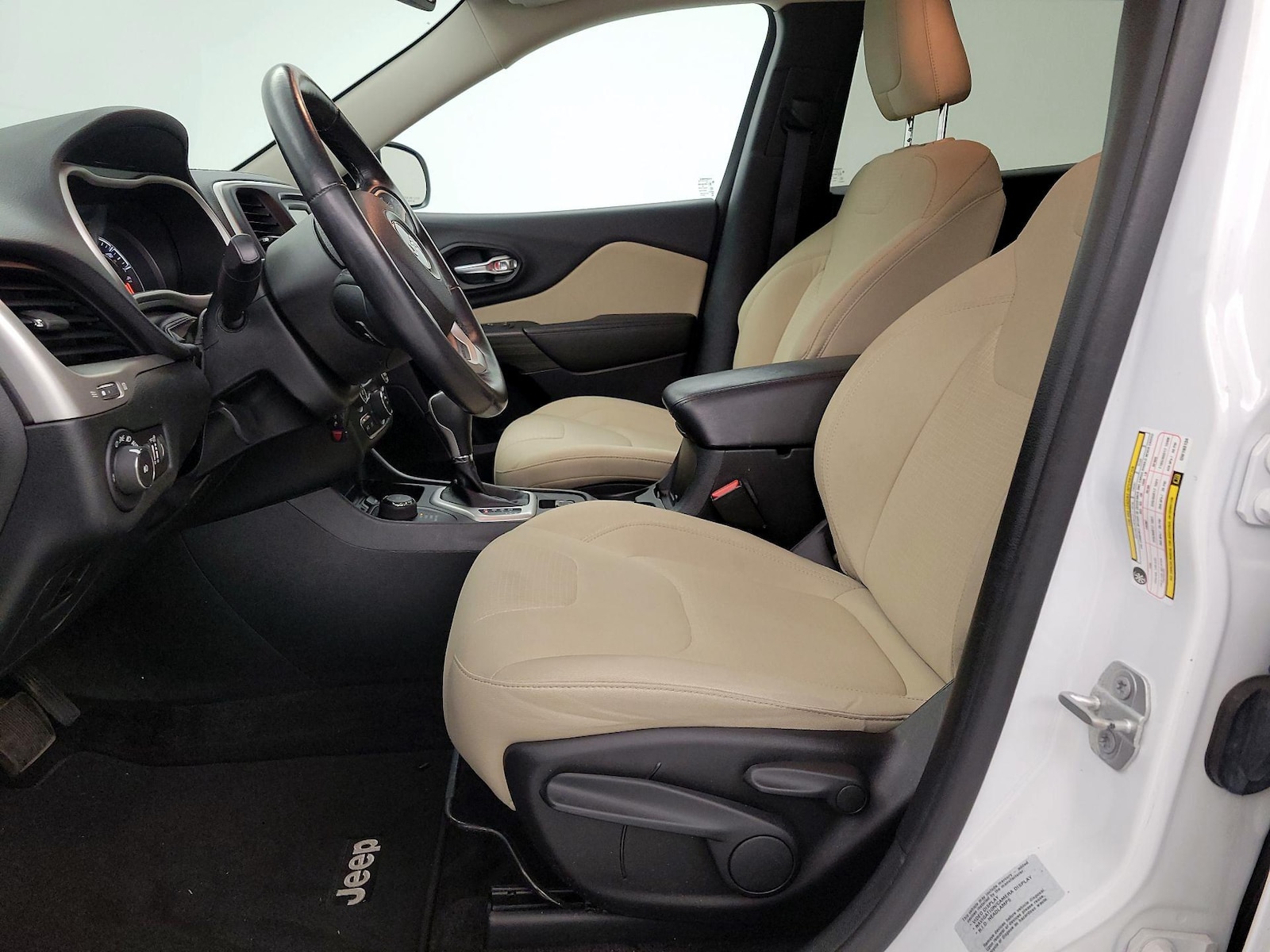 2016 Jeep Cherokee Latitude - Photo 12