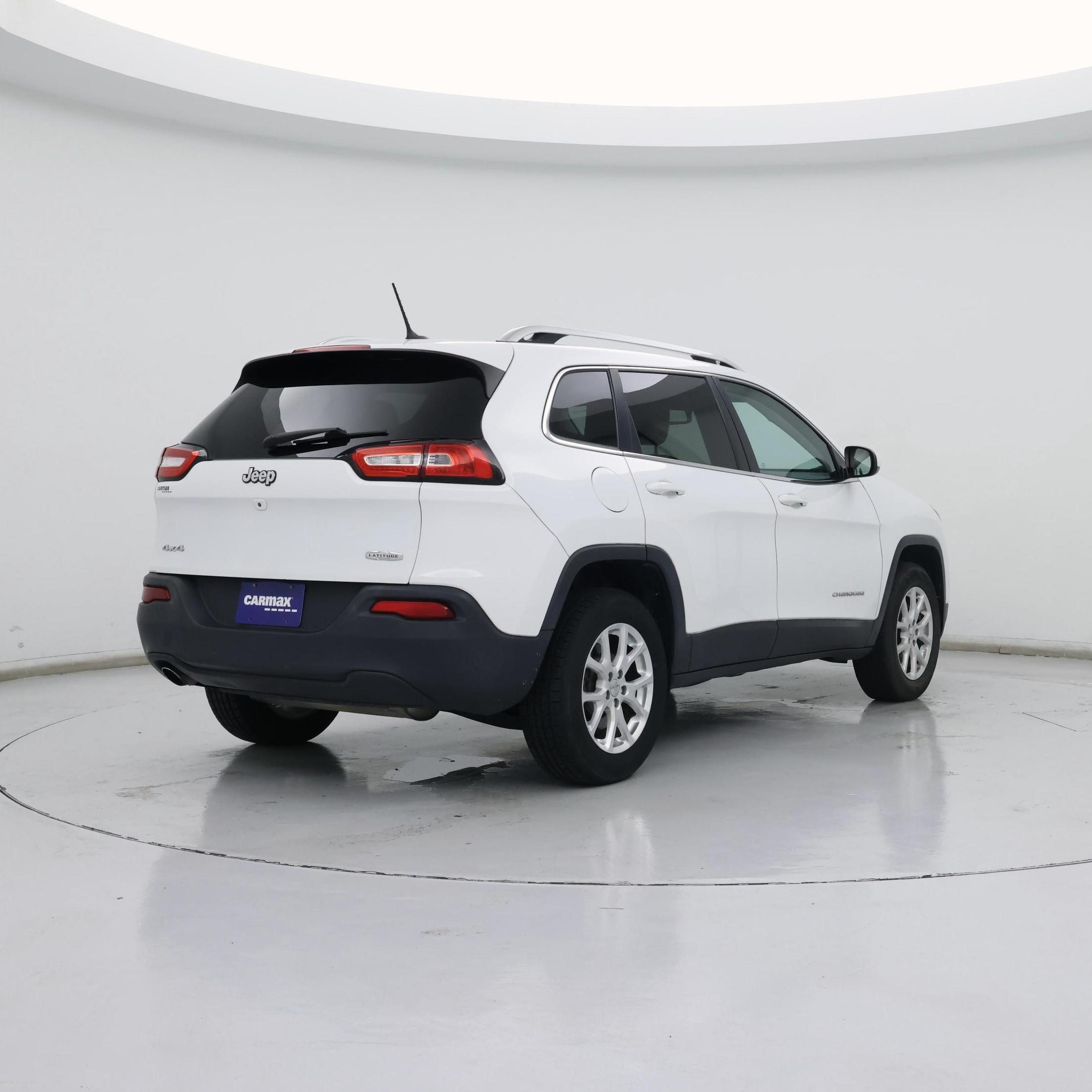 Thumbnail: 2016 Jeep Cherokee - 8