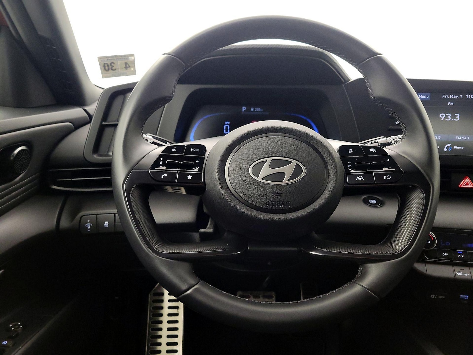 2025 Hyundai Elantra SEL - Photo 11