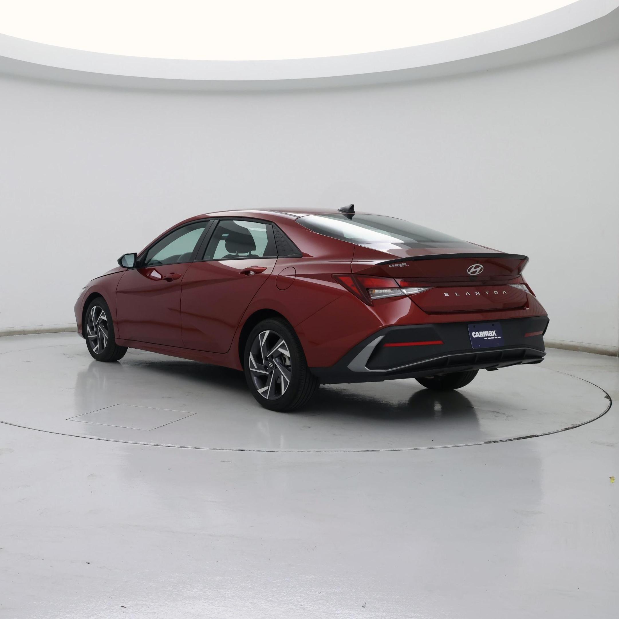 Thumbnail: 2025 Hyundai Elantra - 2