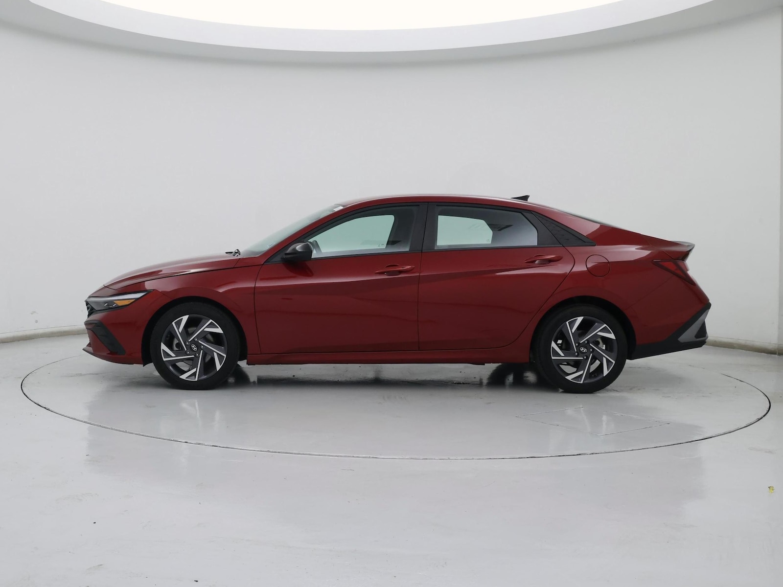 2025 Hyundai Elantra SEL - Photo 4