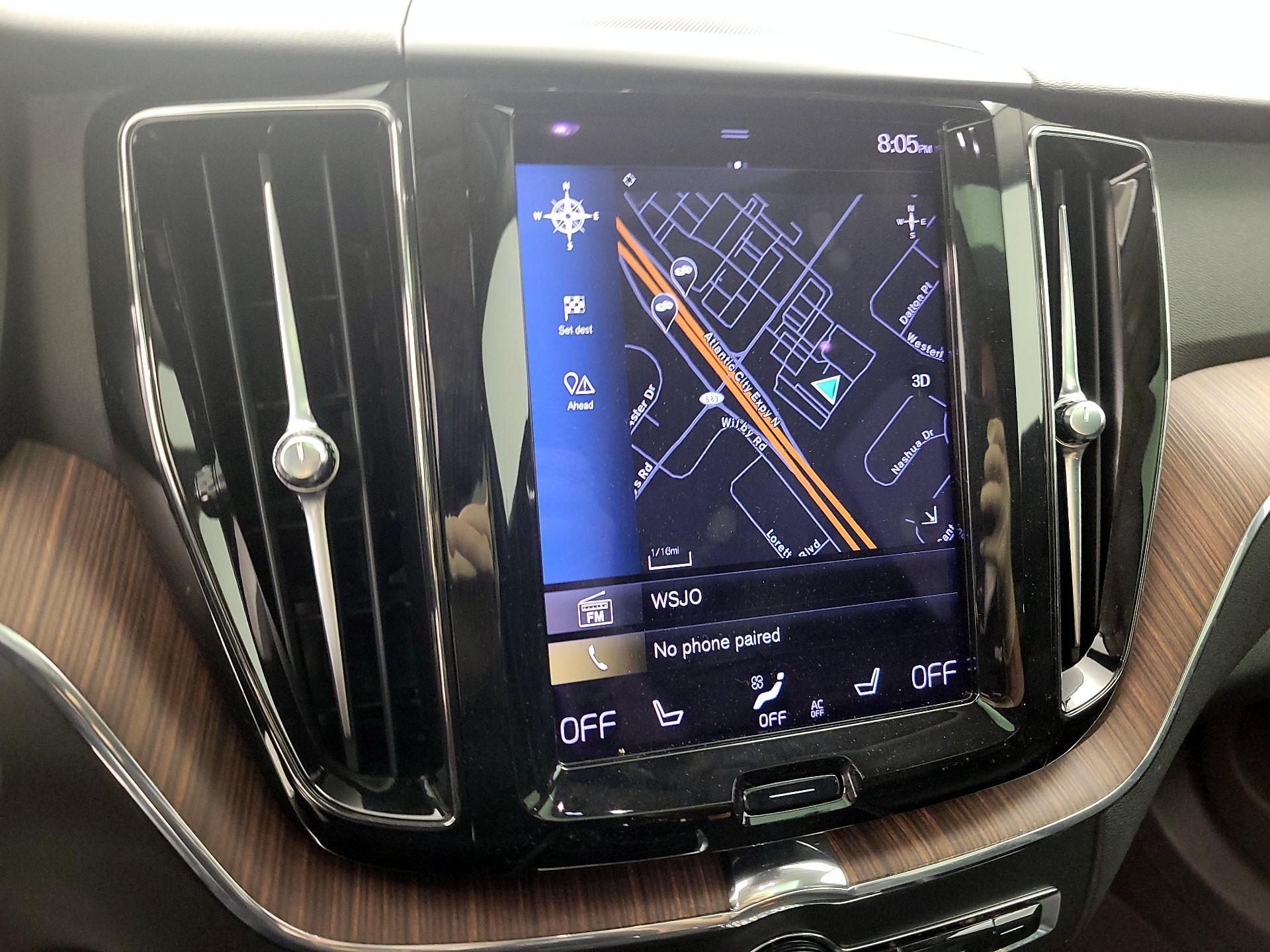 Thumbnail: 2021 Volvo XC60 - 14