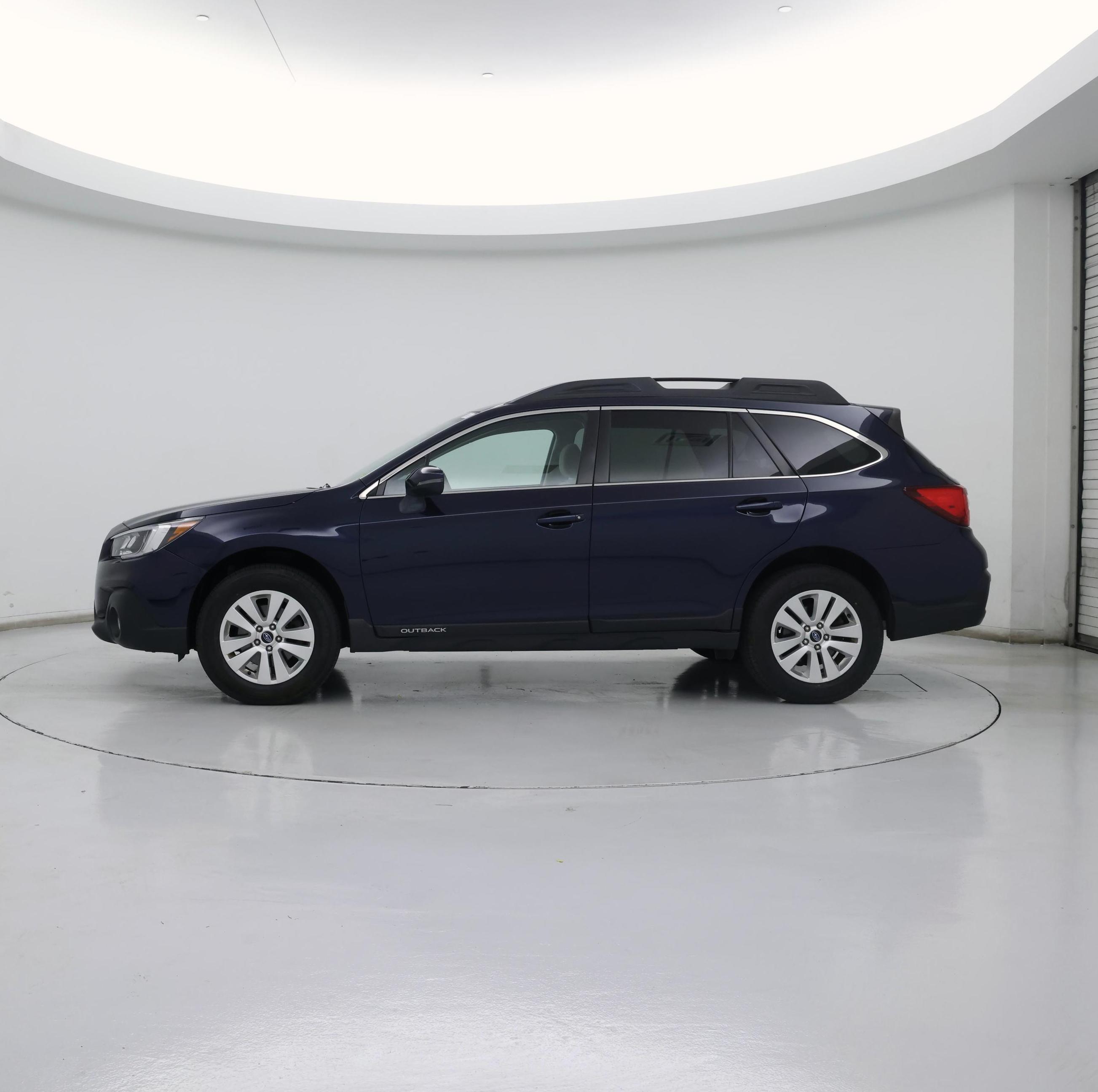 Thumbnail: 2018 Subaru Outback - 3