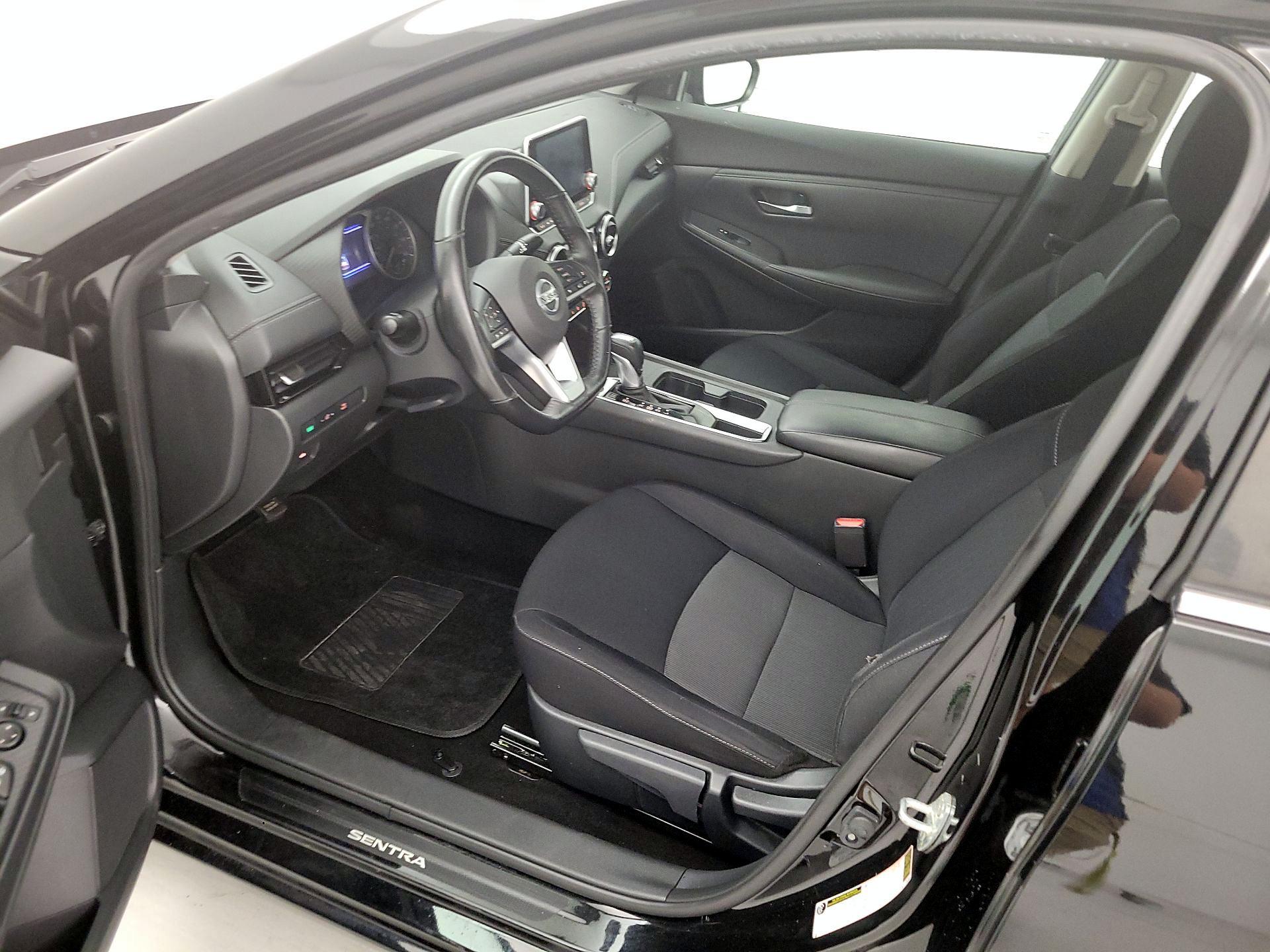 Thumbnail: 2021 Nissan Sentra - 11
