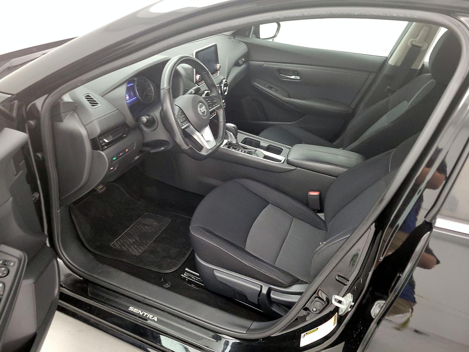 2021 Nissan Sentra SV - Photo 12