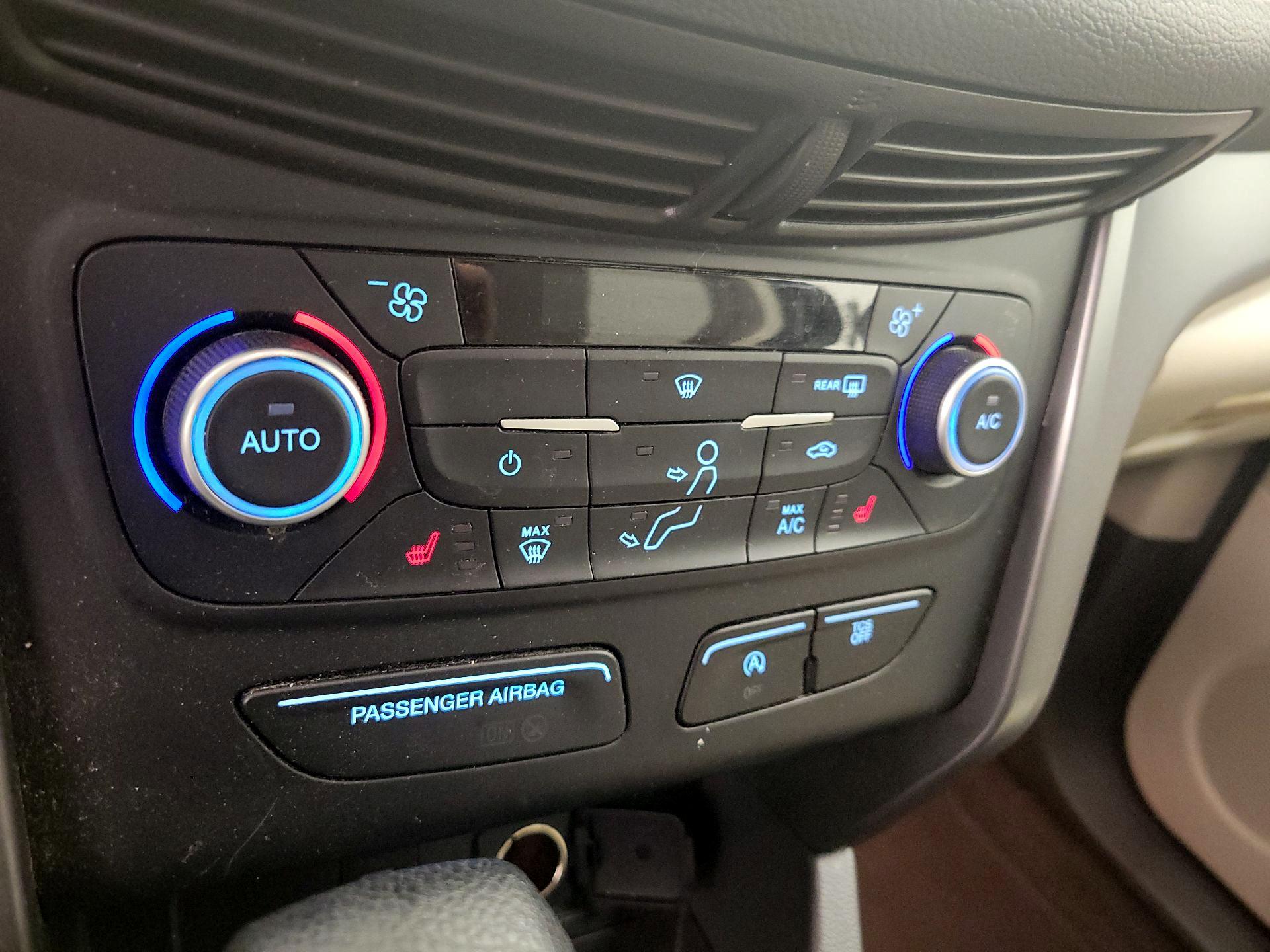 Thumbnail: 2018 Ford Escape - 15