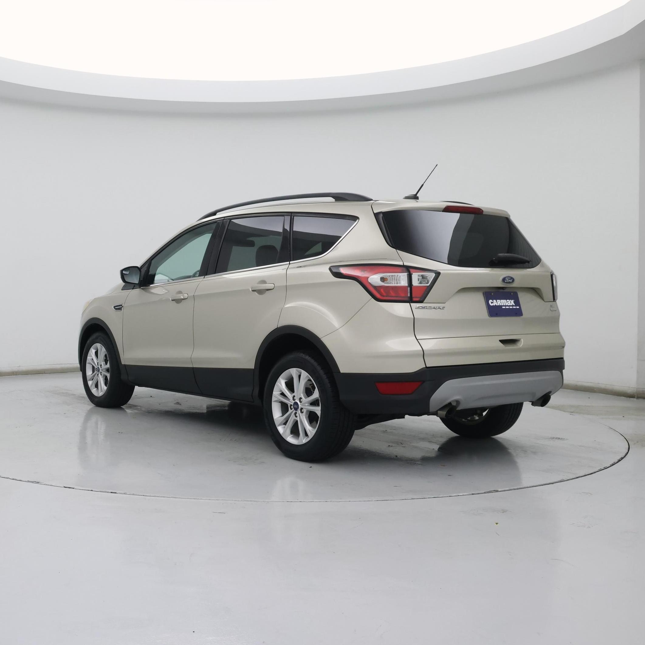 Thumbnail: 2018 Ford Escape - 2