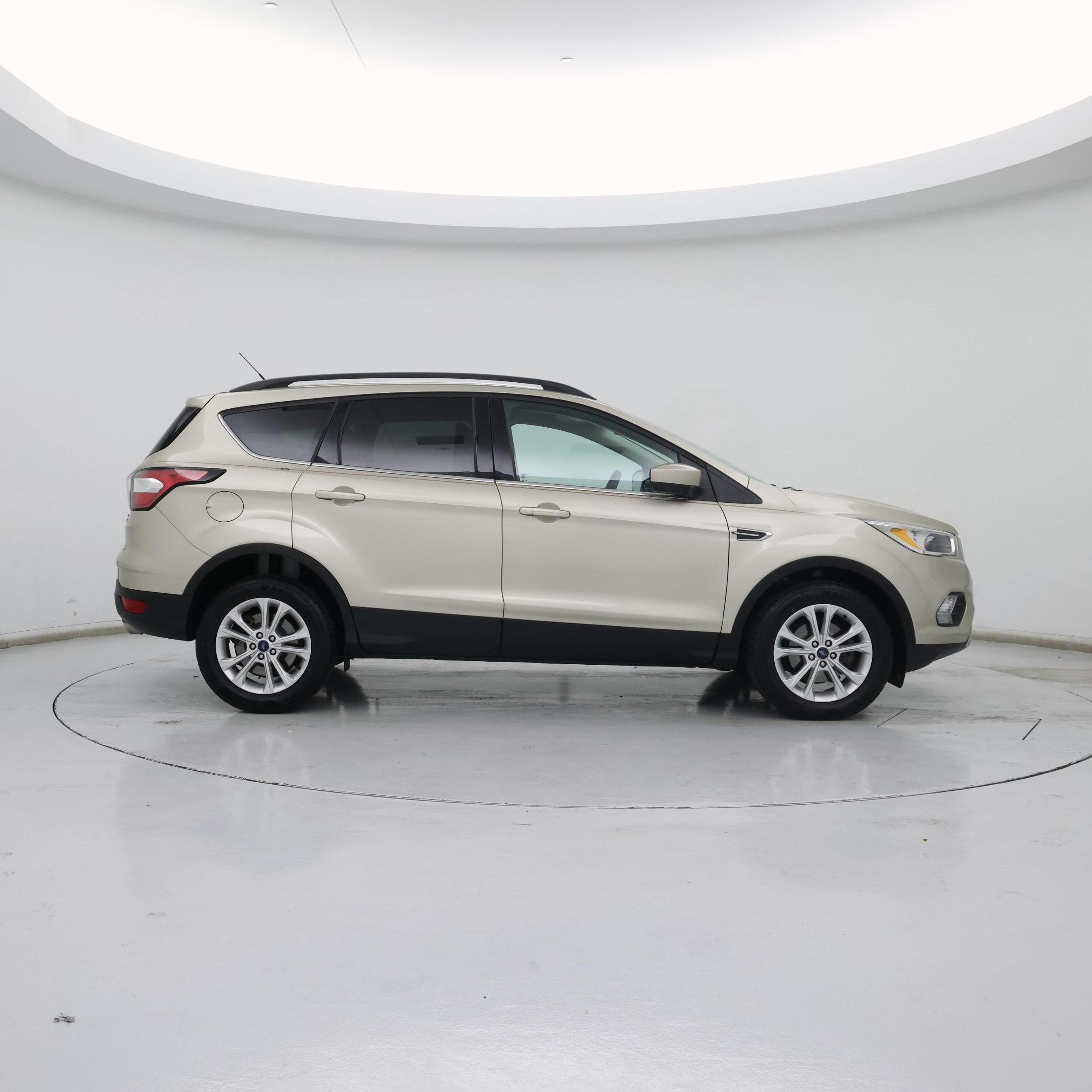 Thumbnail: 2018 Ford Escape - 7