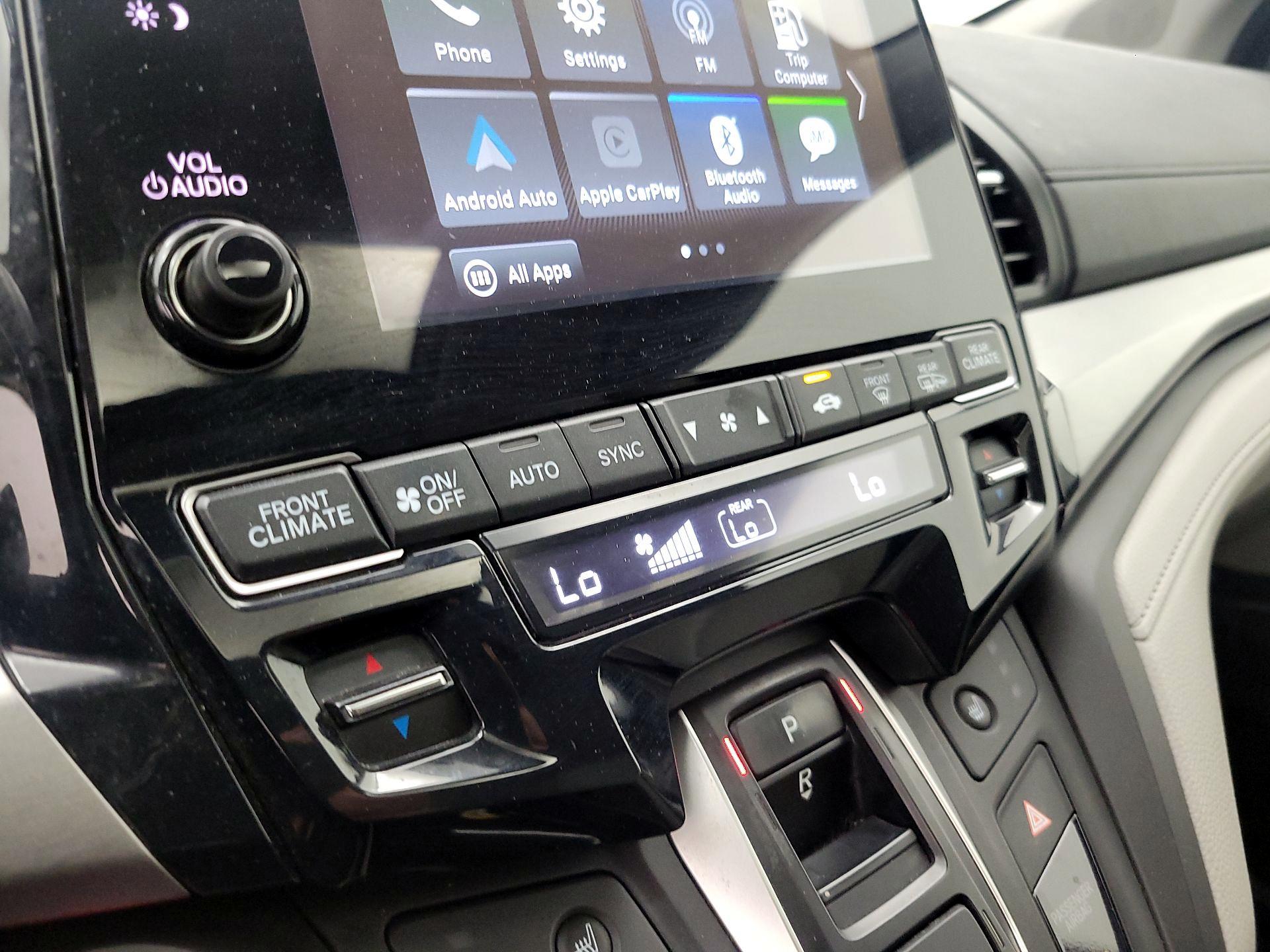 Thumbnail: 2023 Honda Odyssey - 15