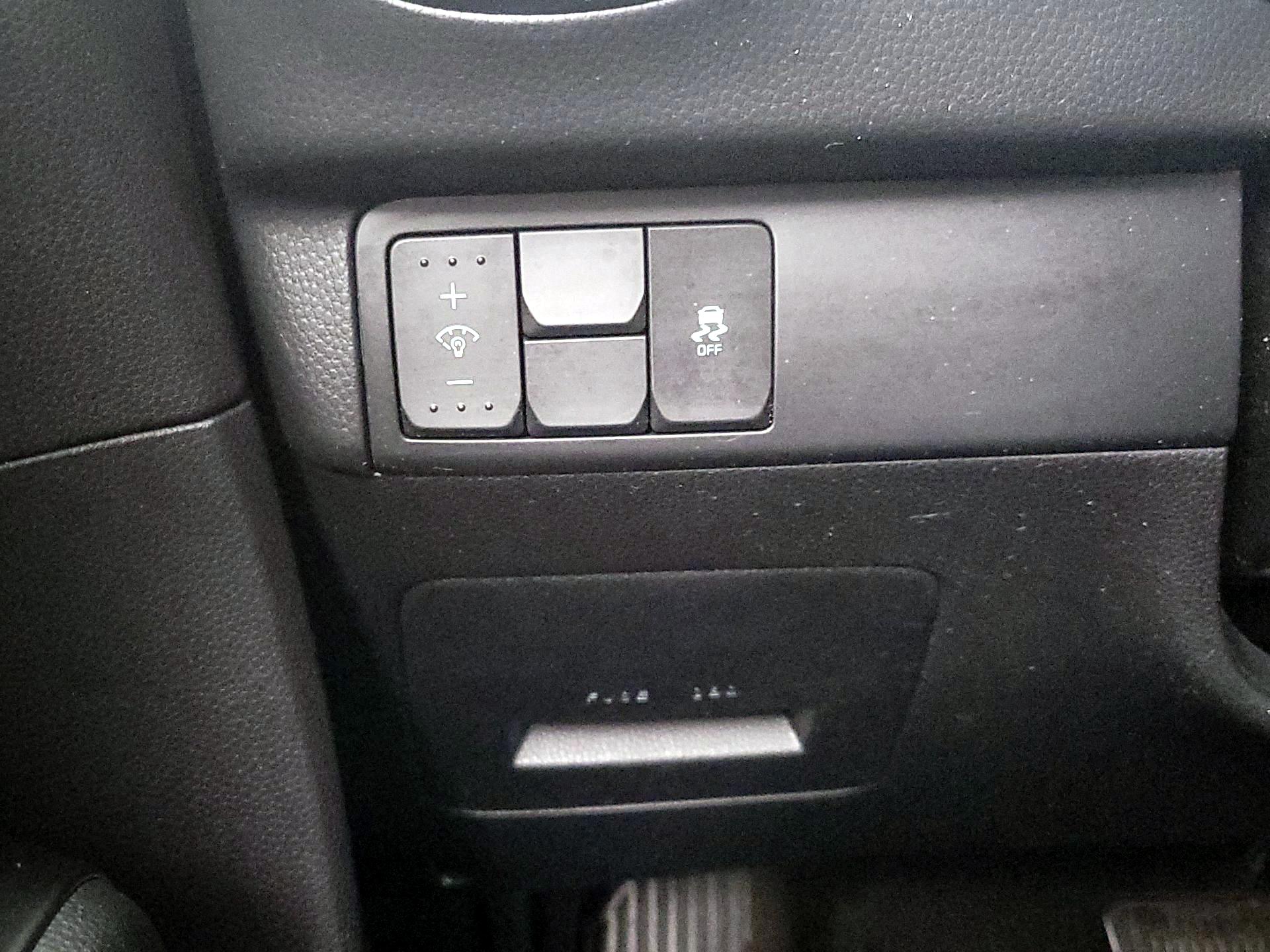Thumbnail: 2016 Kia Soul - 13
