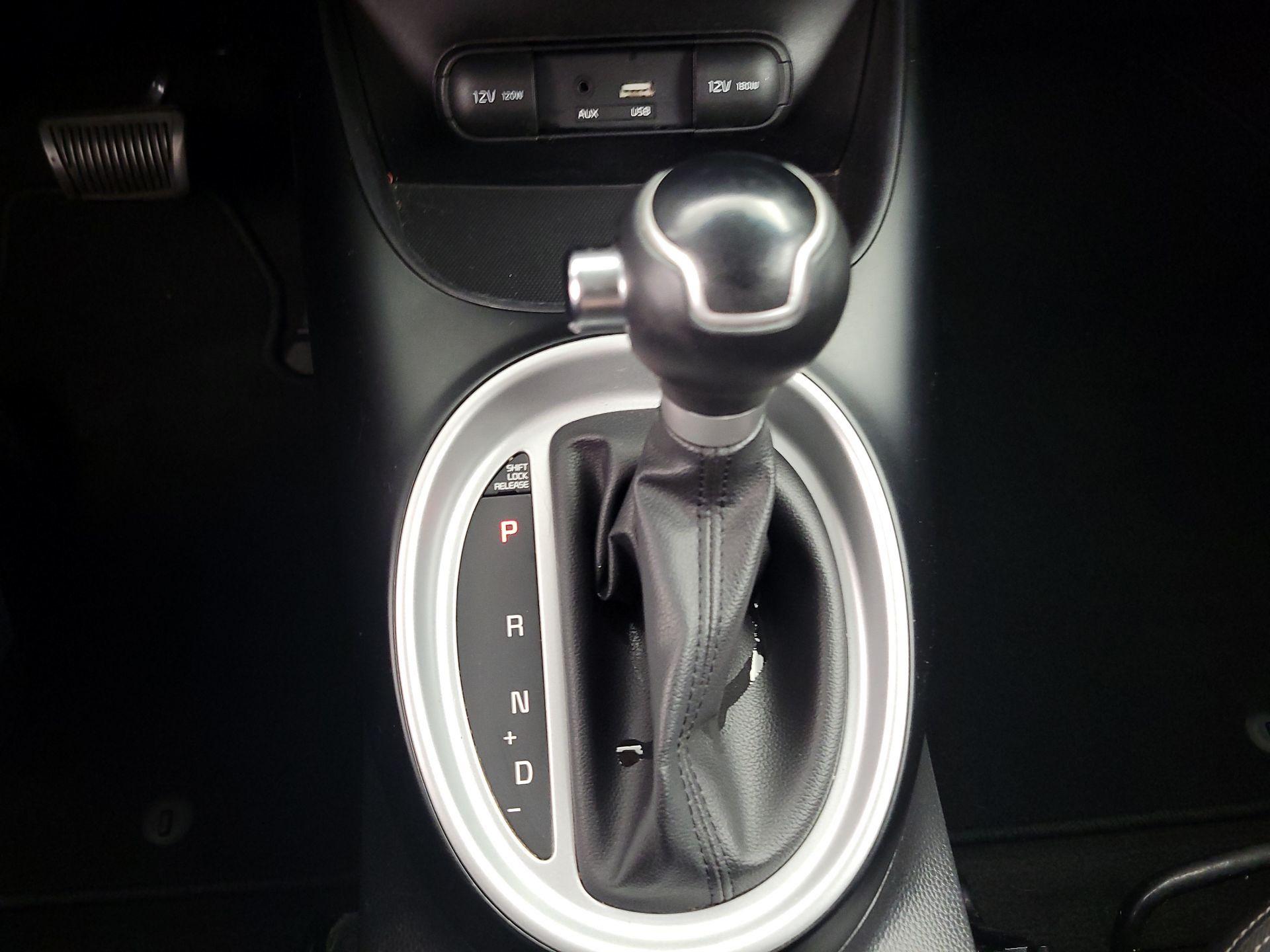 Thumbnail: 2016 Kia Soul - 16