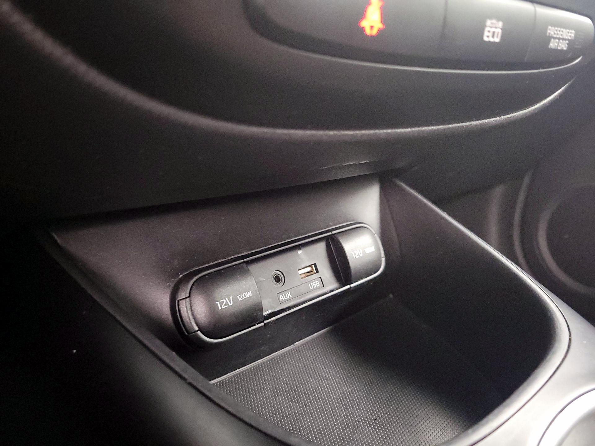 Thumbnail: 2016 Kia Soul - 17