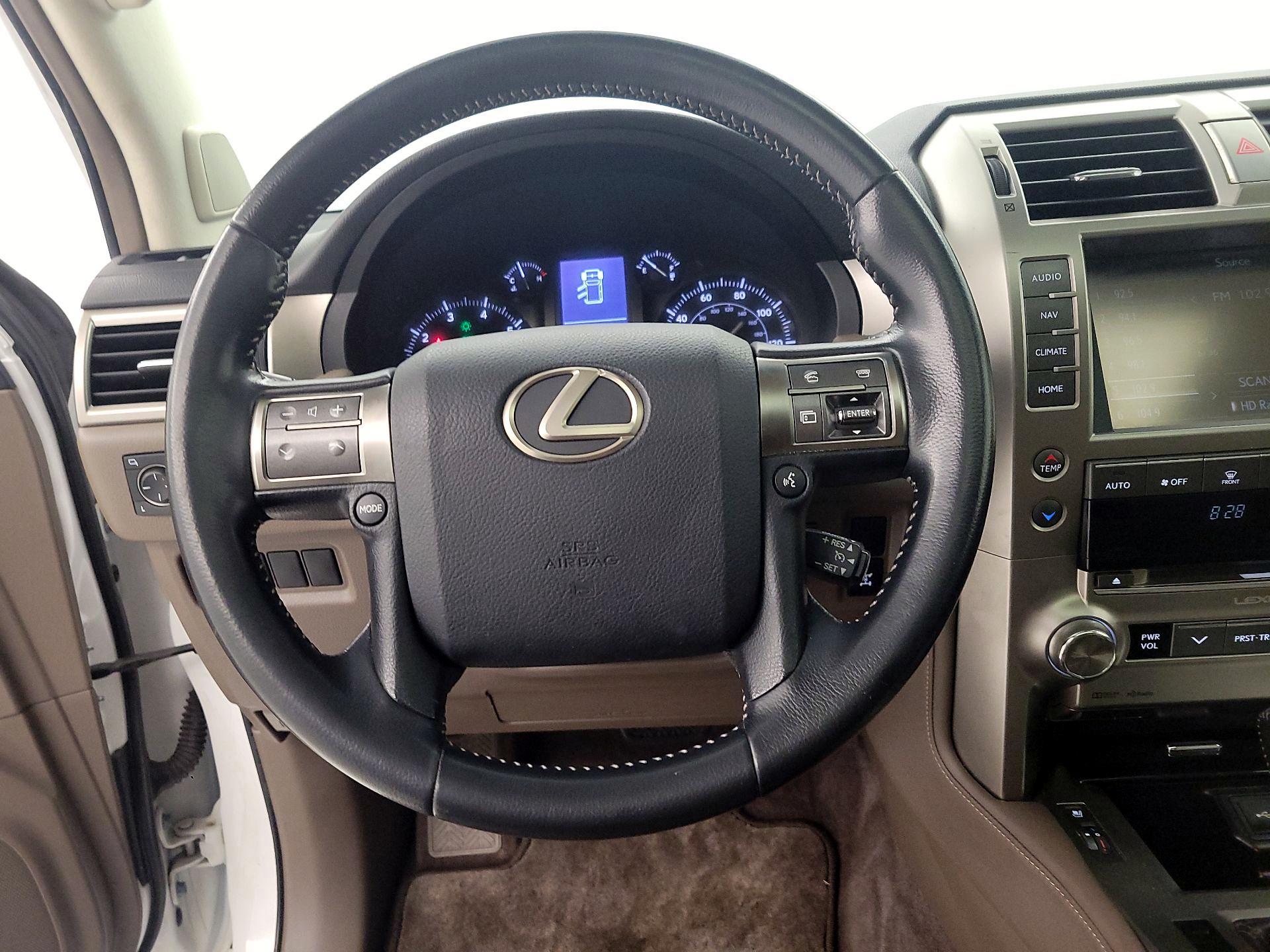 Thumbnail: 2018 Lexus GX - 10