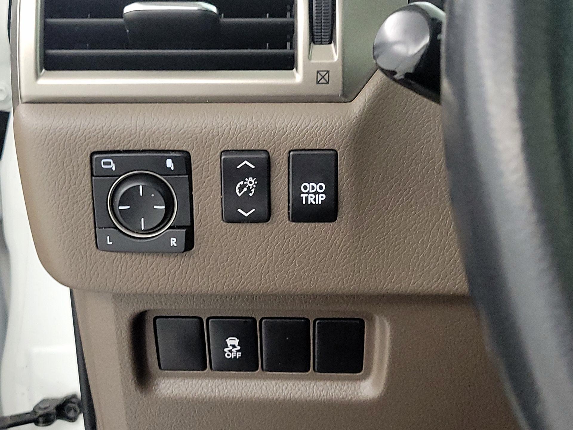 Thumbnail: 2018 Lexus GX - 13