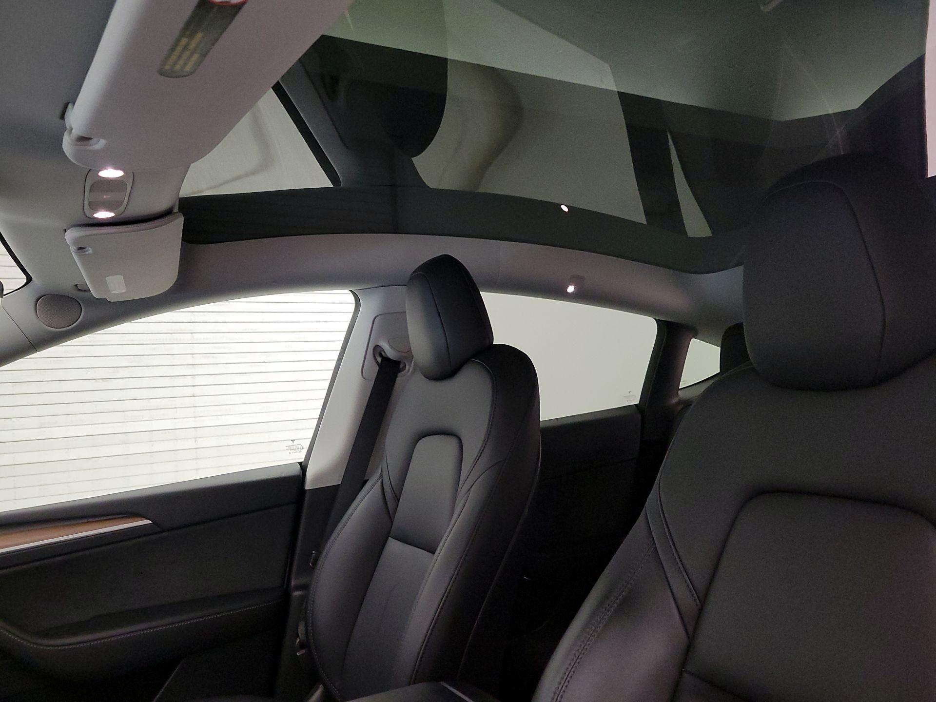 Thumbnail: 2023 Tesla Model Y - 18