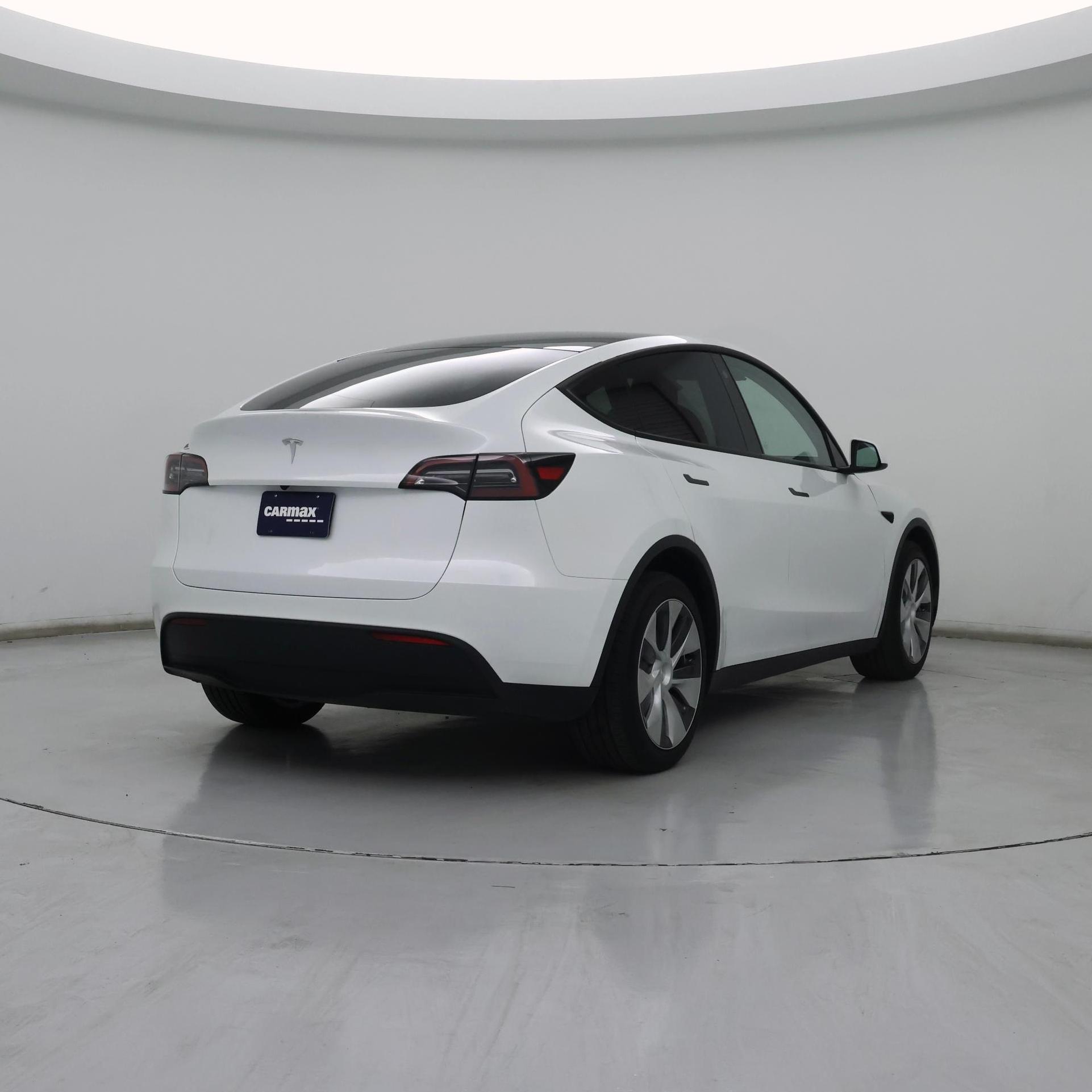 Thumbnail: 2023 Tesla Model Y - 8
