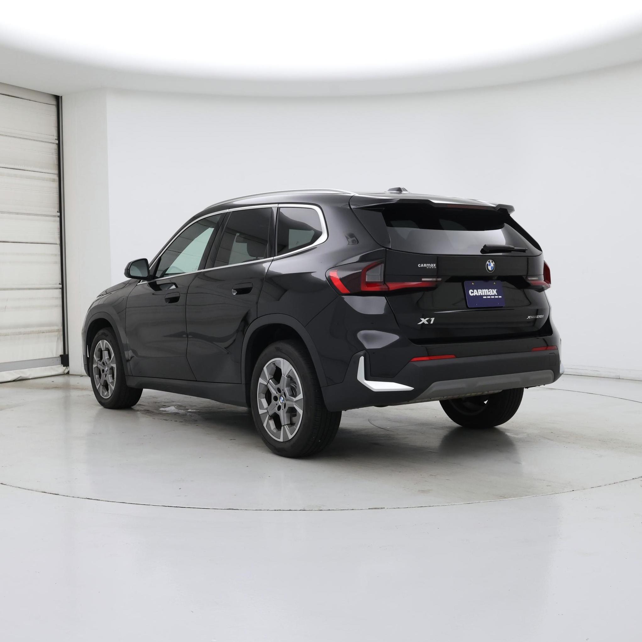 Thumbnail: 2023 BMW X1 - 2