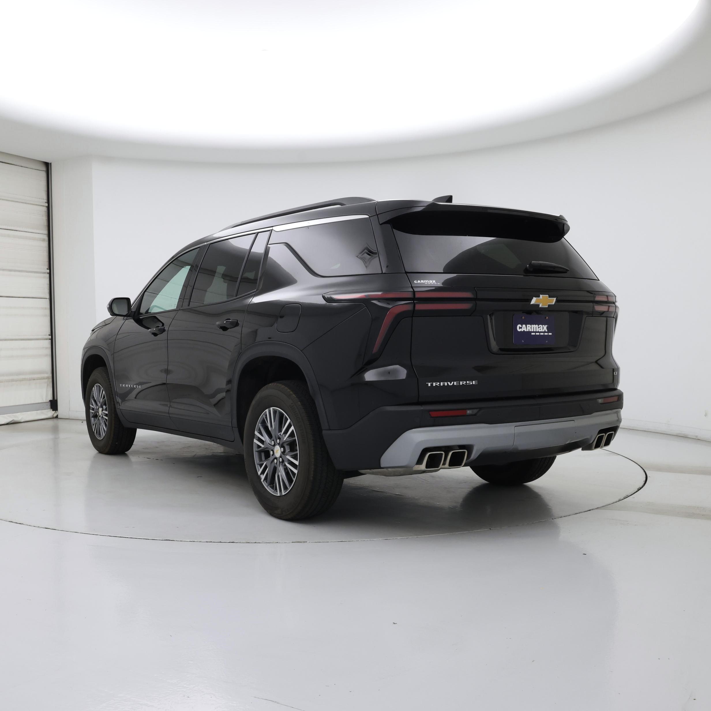 Thumbnail: 2024 Chevrolet Traverse - 2