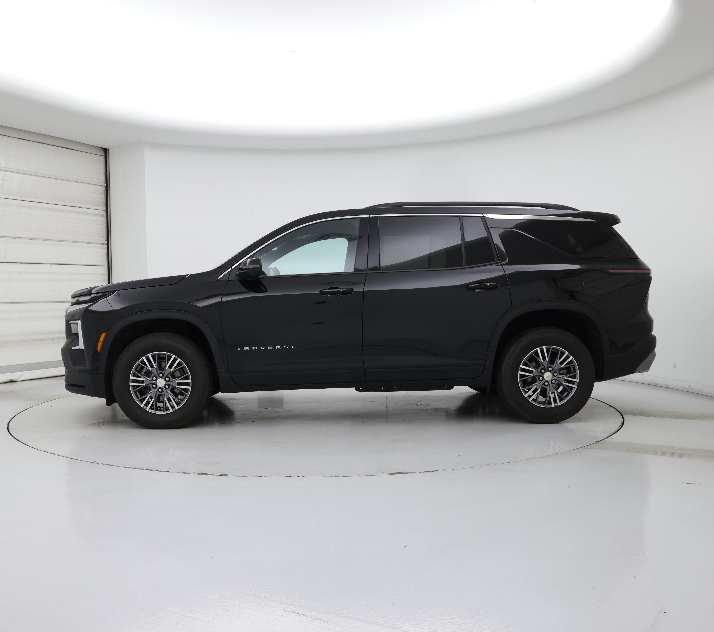 Thumbnail: 2024 Chevrolet Traverse - 3