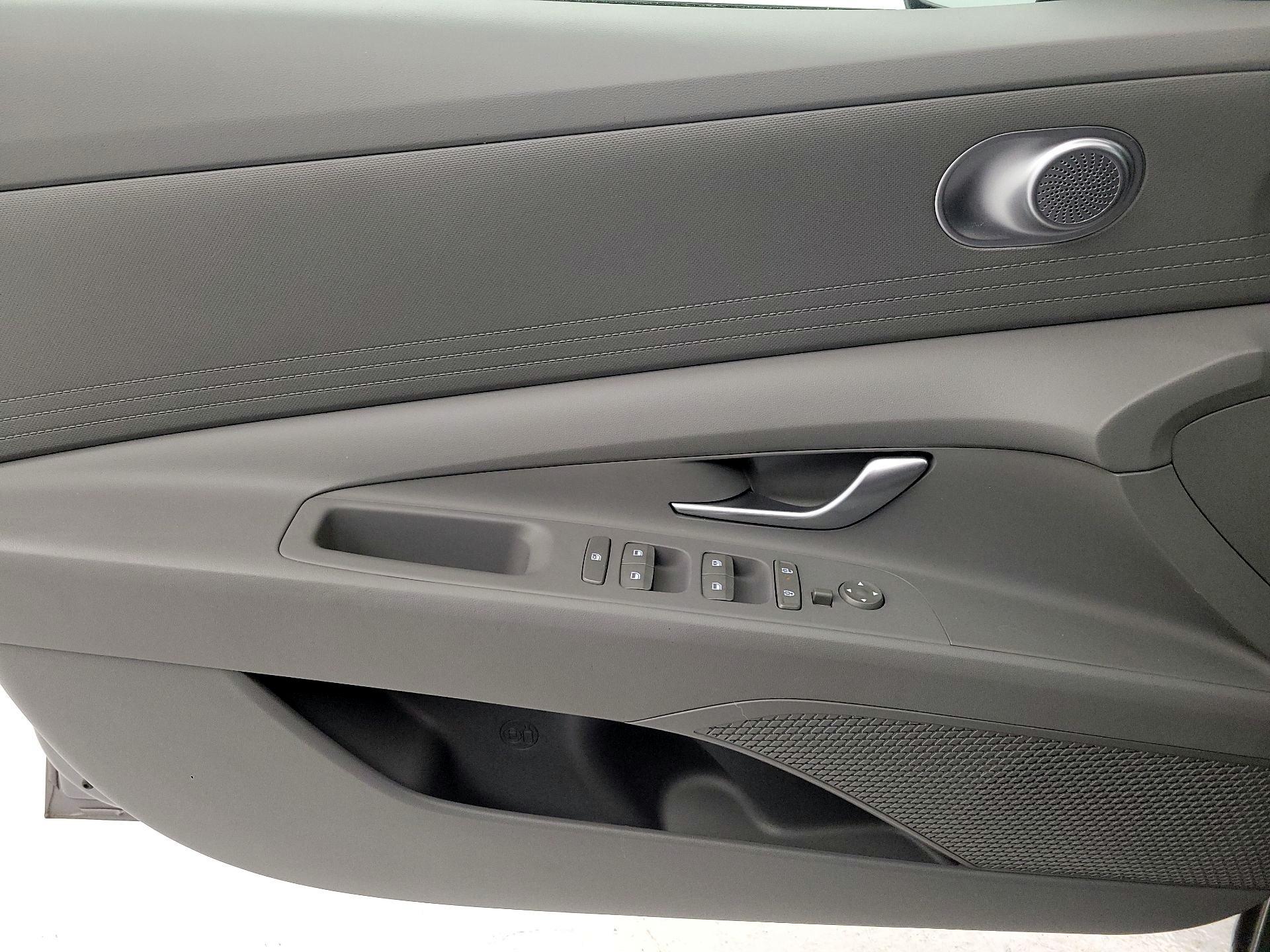 Thumbnail: 2024 Hyundai Elantra - 12
