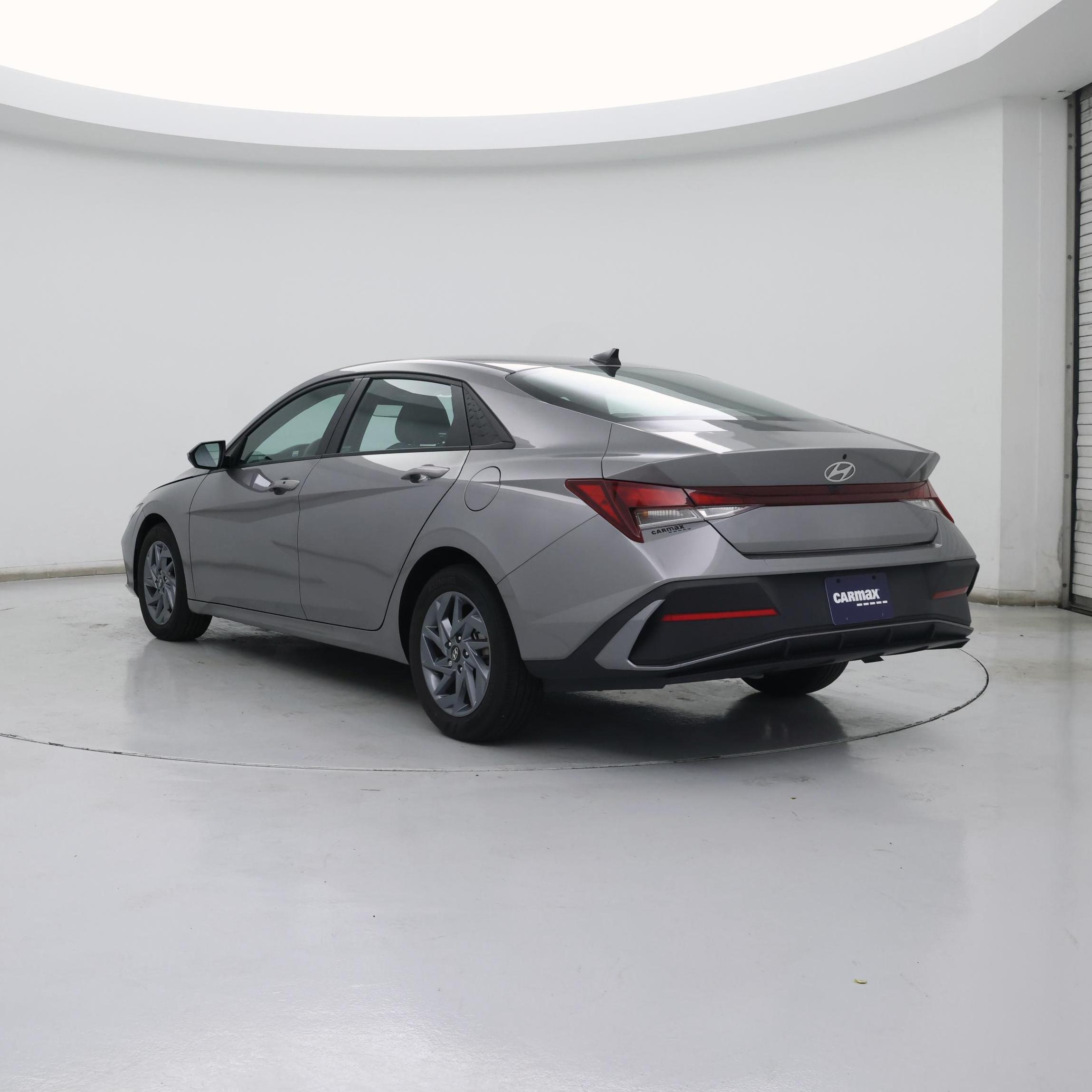 Thumbnail: 2024 Hyundai Elantra - 2